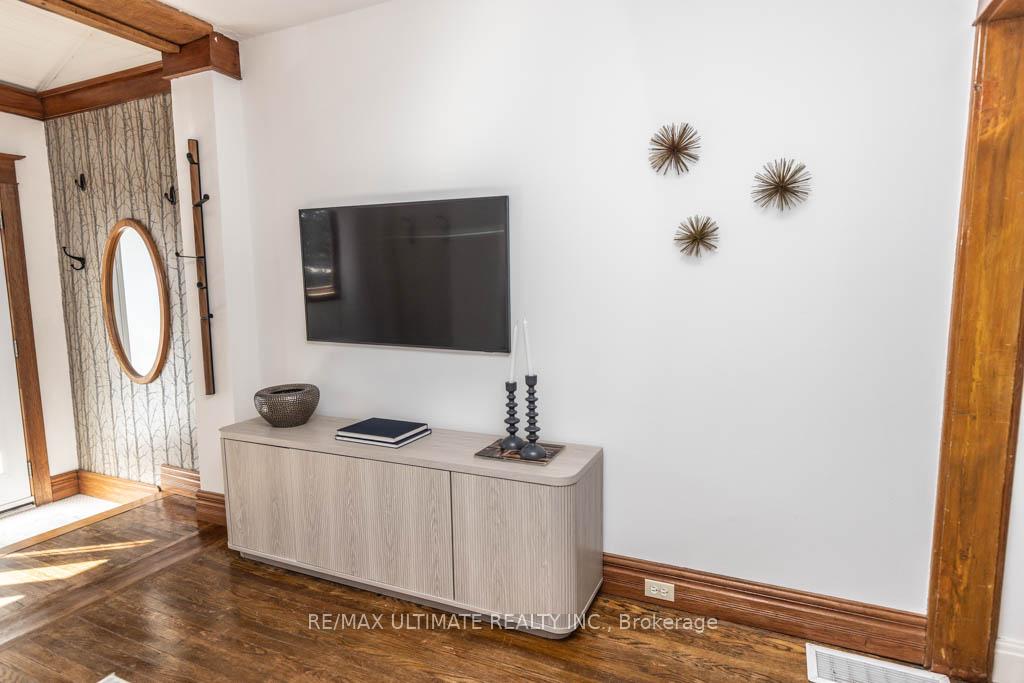 Photo 12 of 525 Craven Road, Toronto, Greenwood-Coxwell — HOMEH