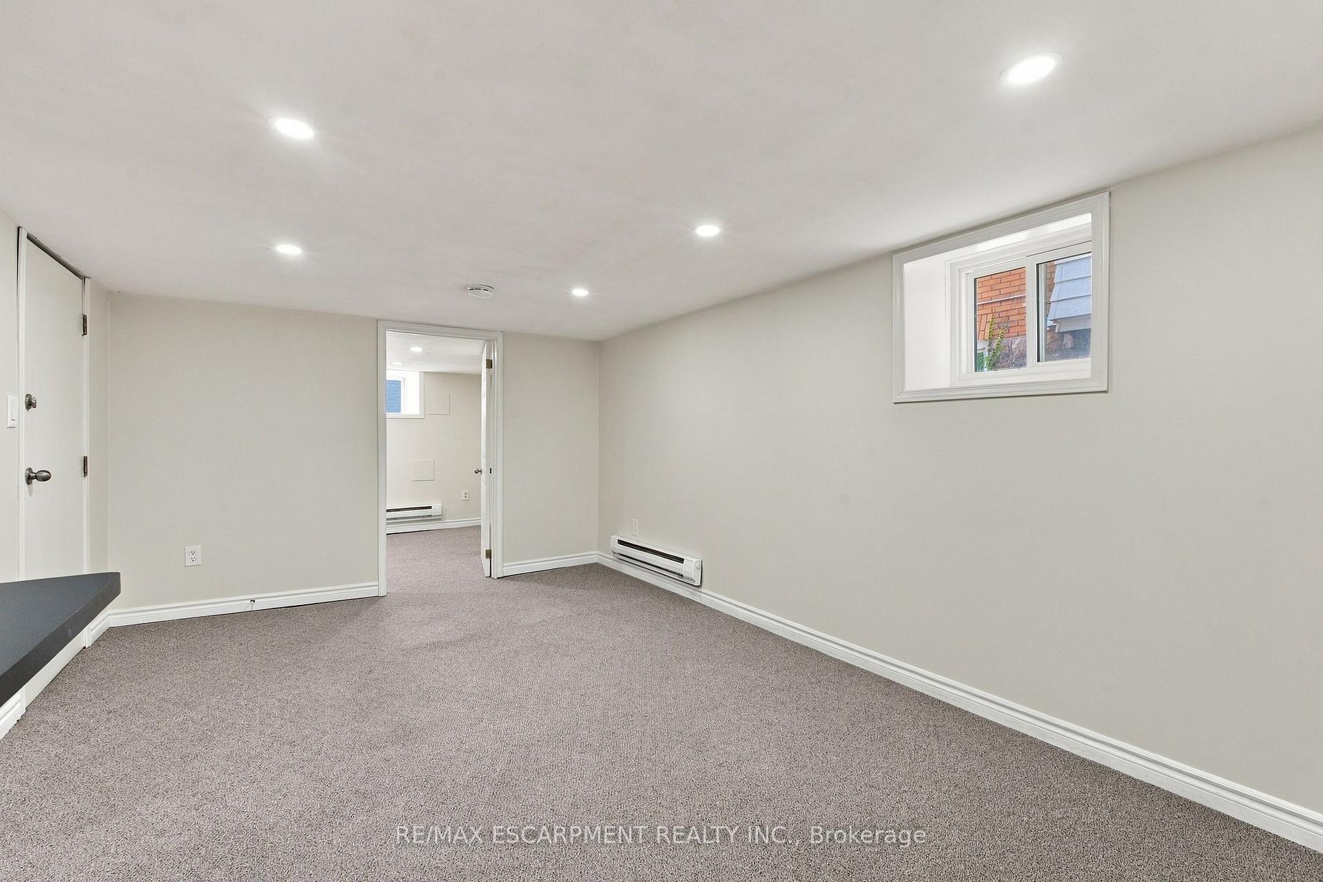 Photo 7 of 100 Balsam Avenue S, Hamilton, Stipley — HOMEH
