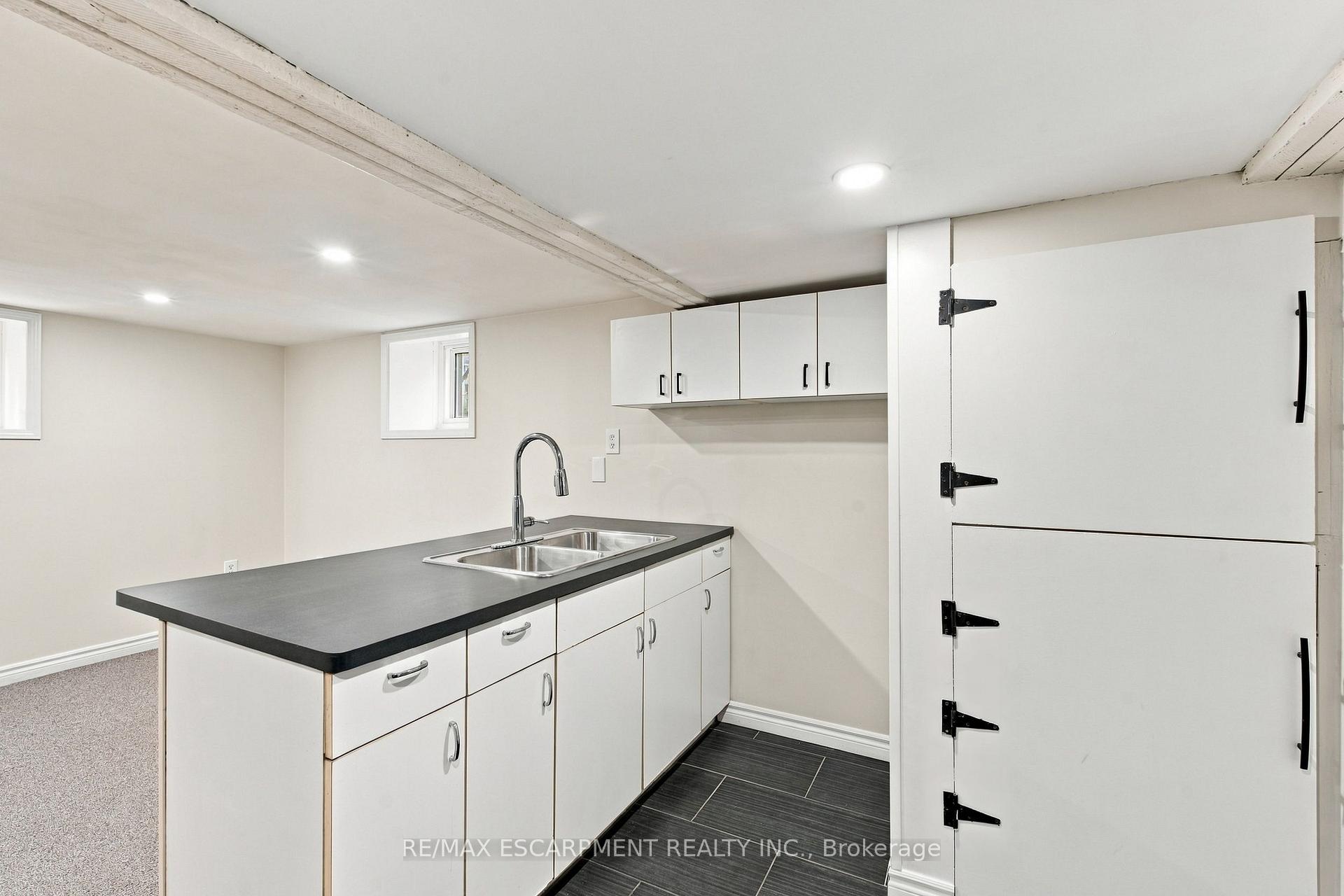 Photo 10 of 100 Balsam Avenue S, Hamilton, Stipley — HOMEH