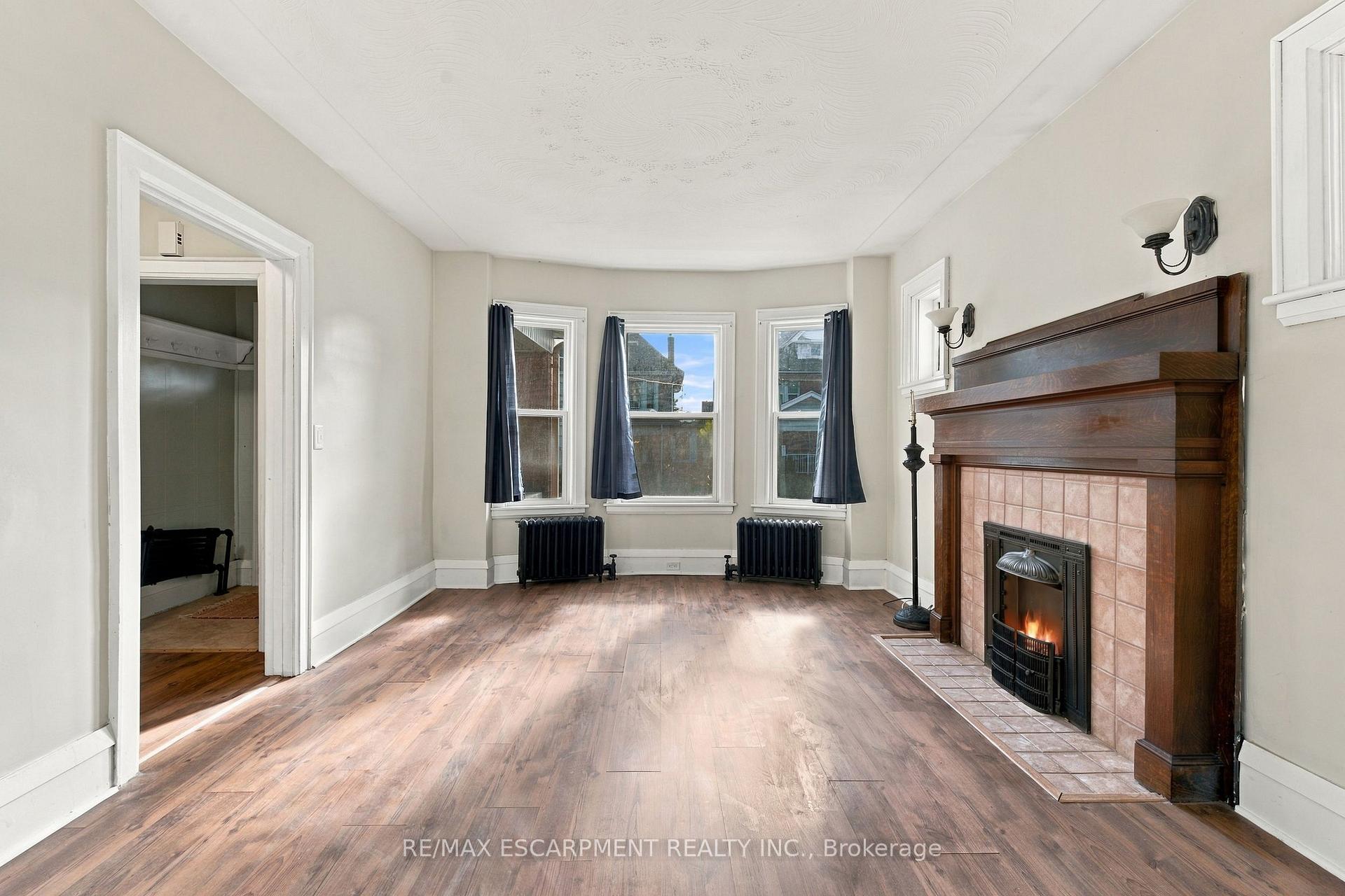 Photo 16 of 100 Balsam Avenue S, Hamilton, Stipley — HOMEH