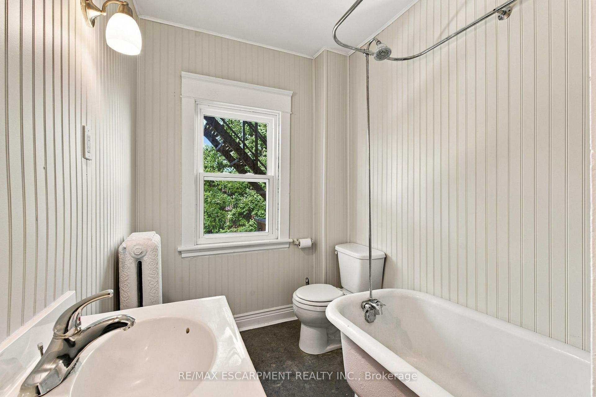 Photo 34 of 100 Balsam Avenue S, Hamilton, Stipley — HOMEH