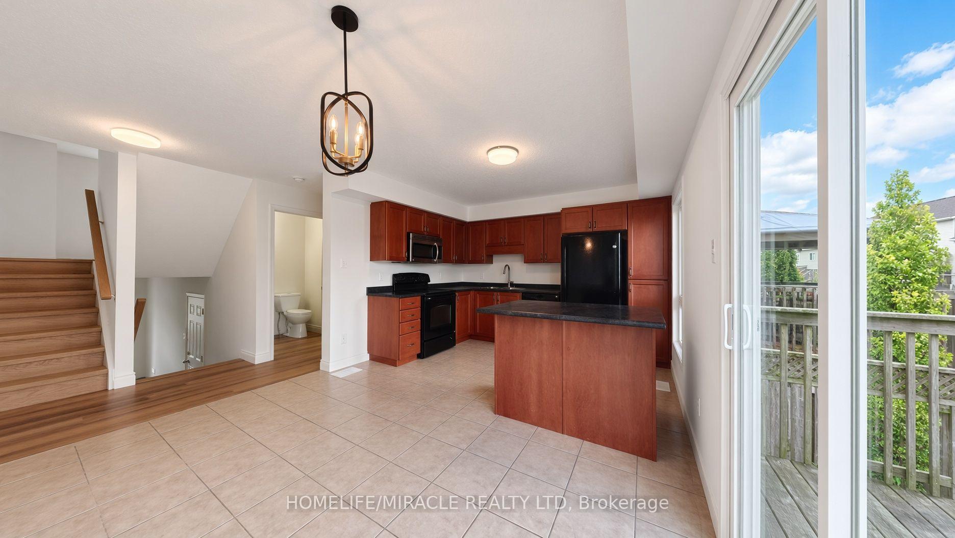 Photo 10 of 250 Parkvale Drive, Kitchener, Huron Park — HOMEH