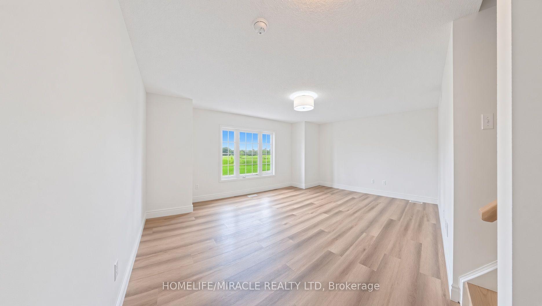Photo 20 of 250 Parkvale Drive, Kitchener, Huron Park — HOMEH