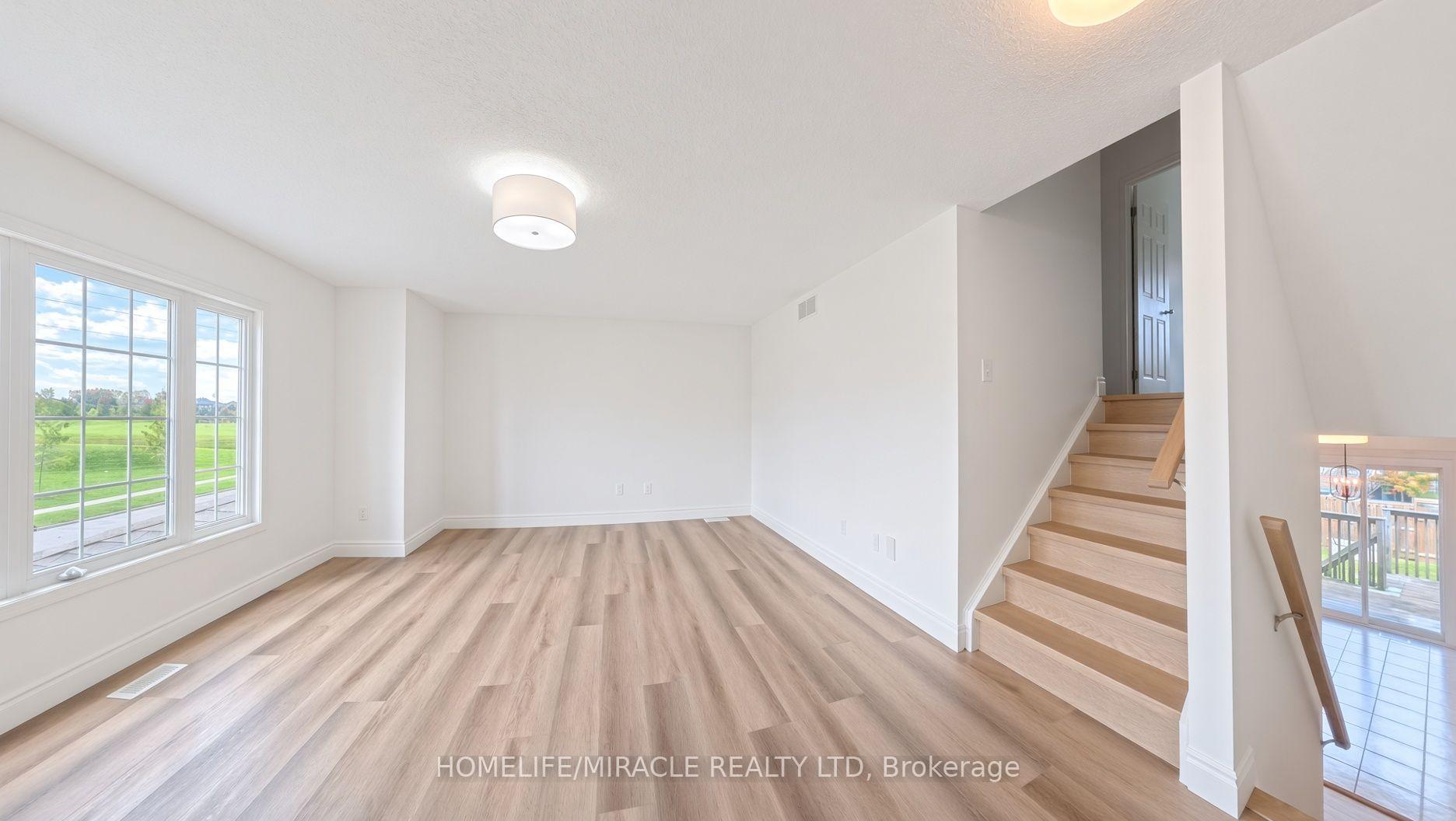 Photo 21 of 250 Parkvale Drive, Kitchener, Huron Park — HOMEH