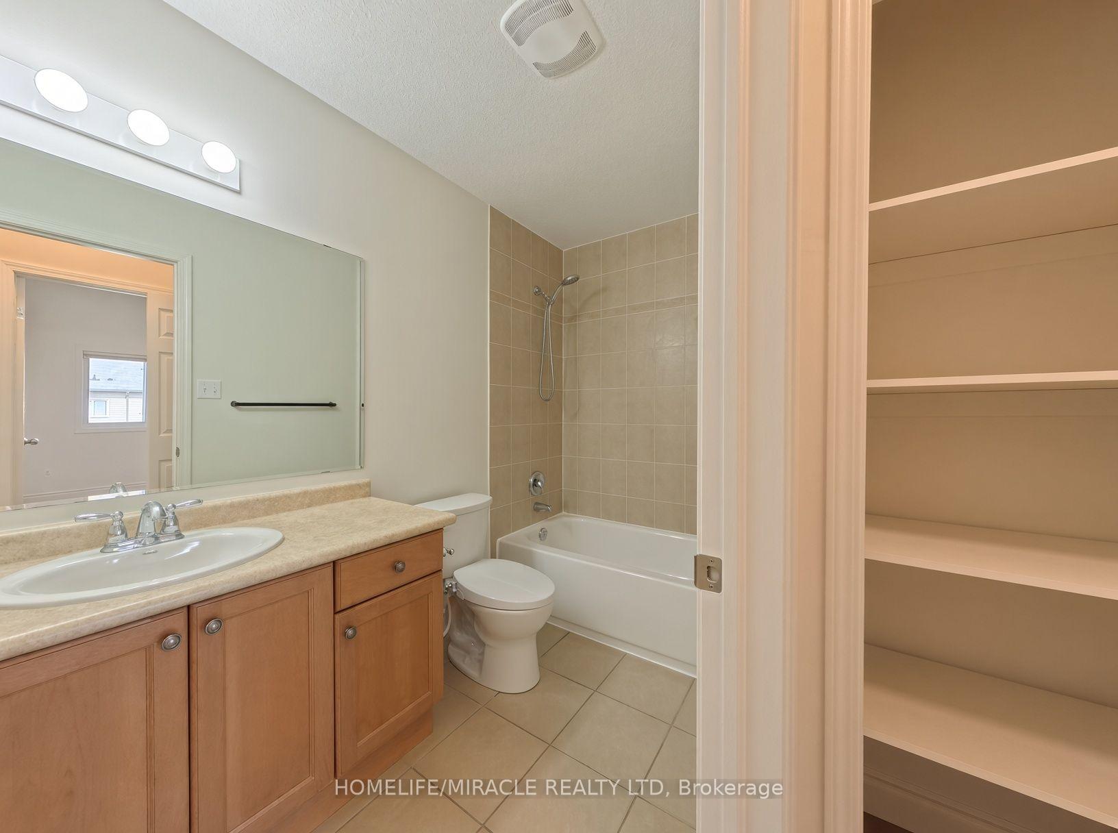 Photo 25 of 250 Parkvale Drive, Kitchener, Huron Park — HOMEH