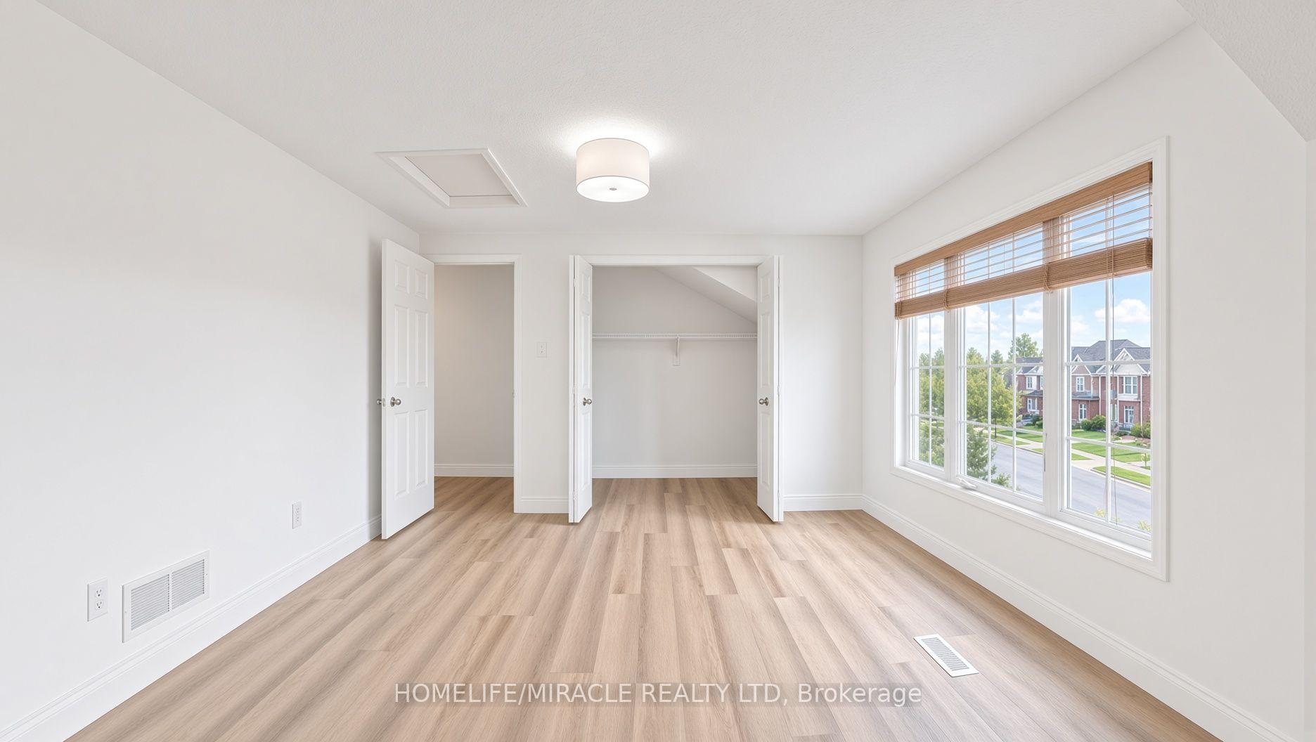Photo 34 of 250 Parkvale Drive, Kitchener, Huron Park — HOMEH