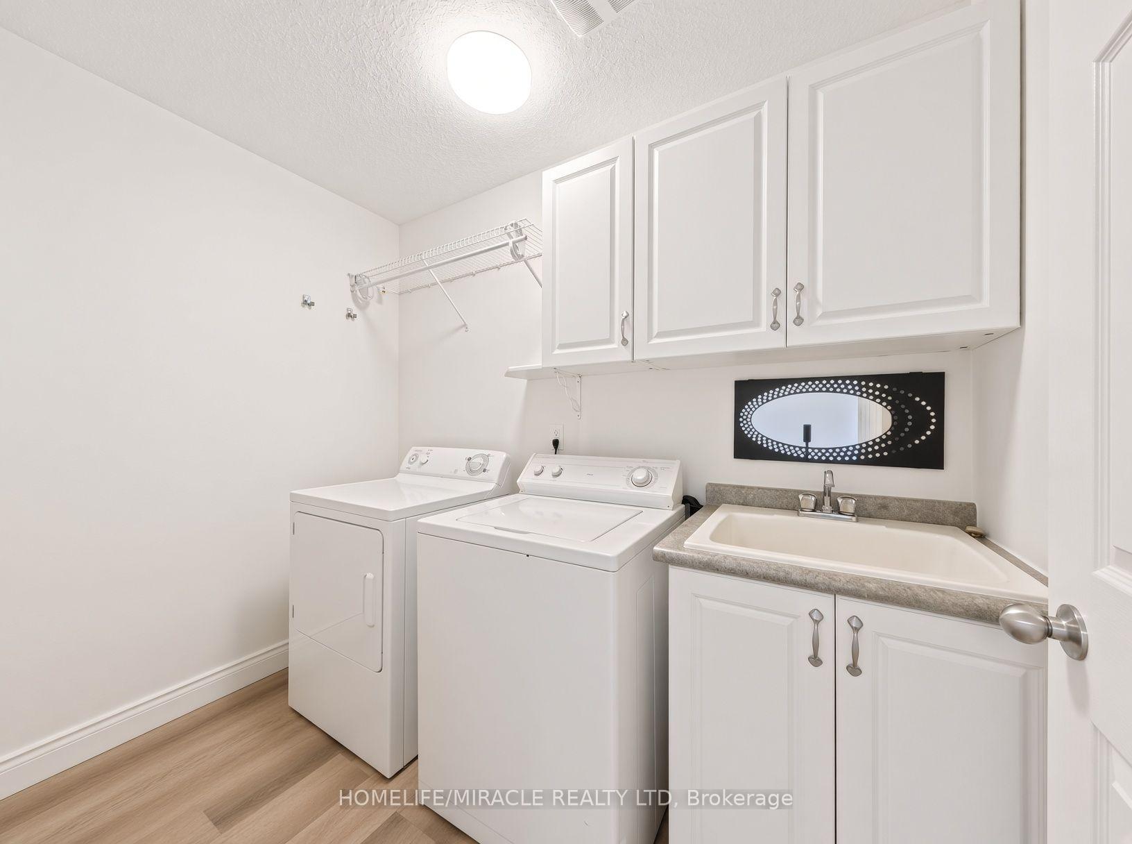 Photo 40 of 250 Parkvale Drive, Kitchener, Huron Park — HOMEH