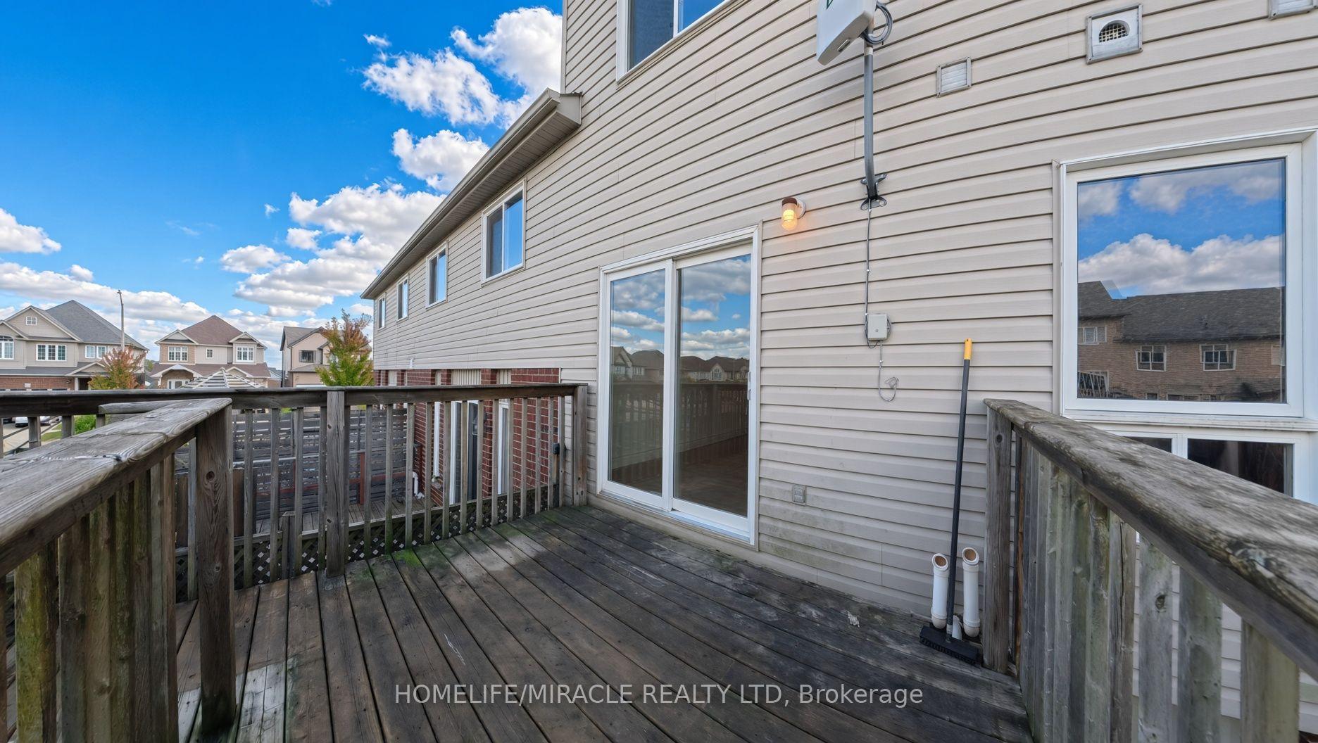 Photo 42 of 250 Parkvale Drive, Kitchener, Huron Park — HOMEH