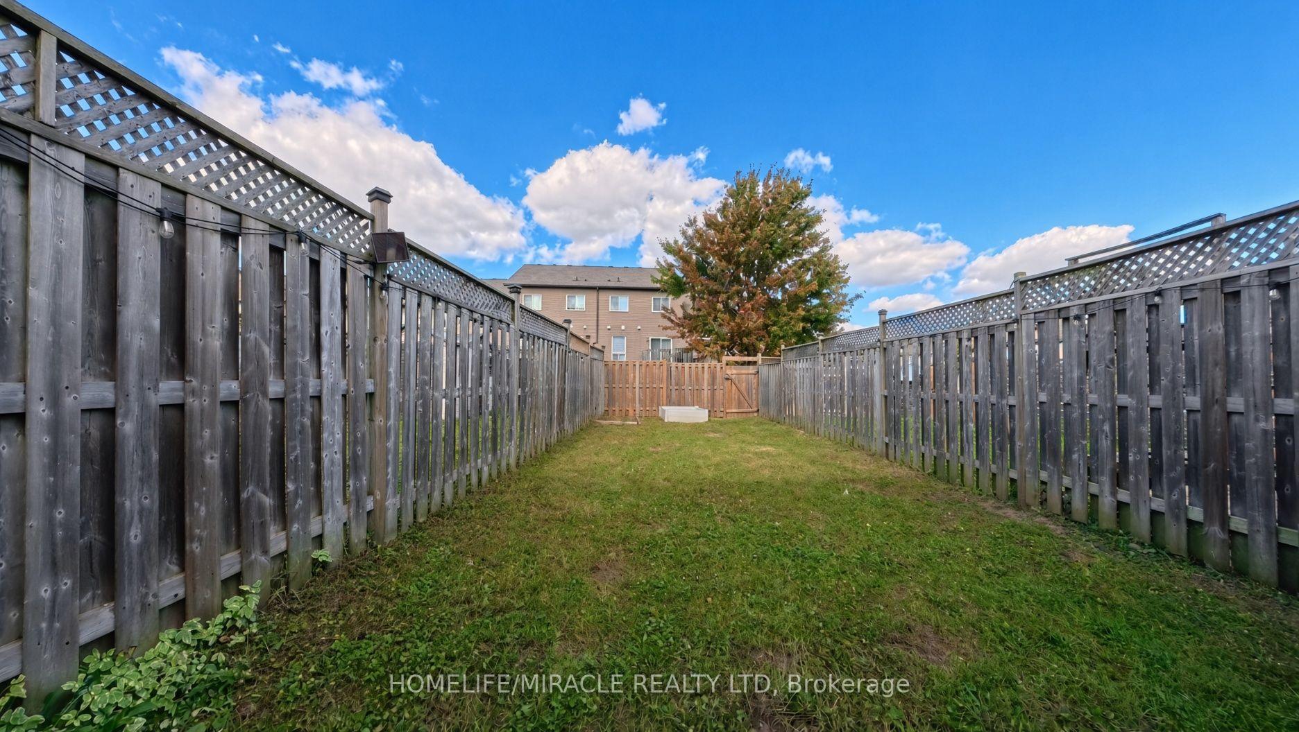 Photo 46 of 250 Parkvale Drive, Kitchener, Huron Park — HOMEH