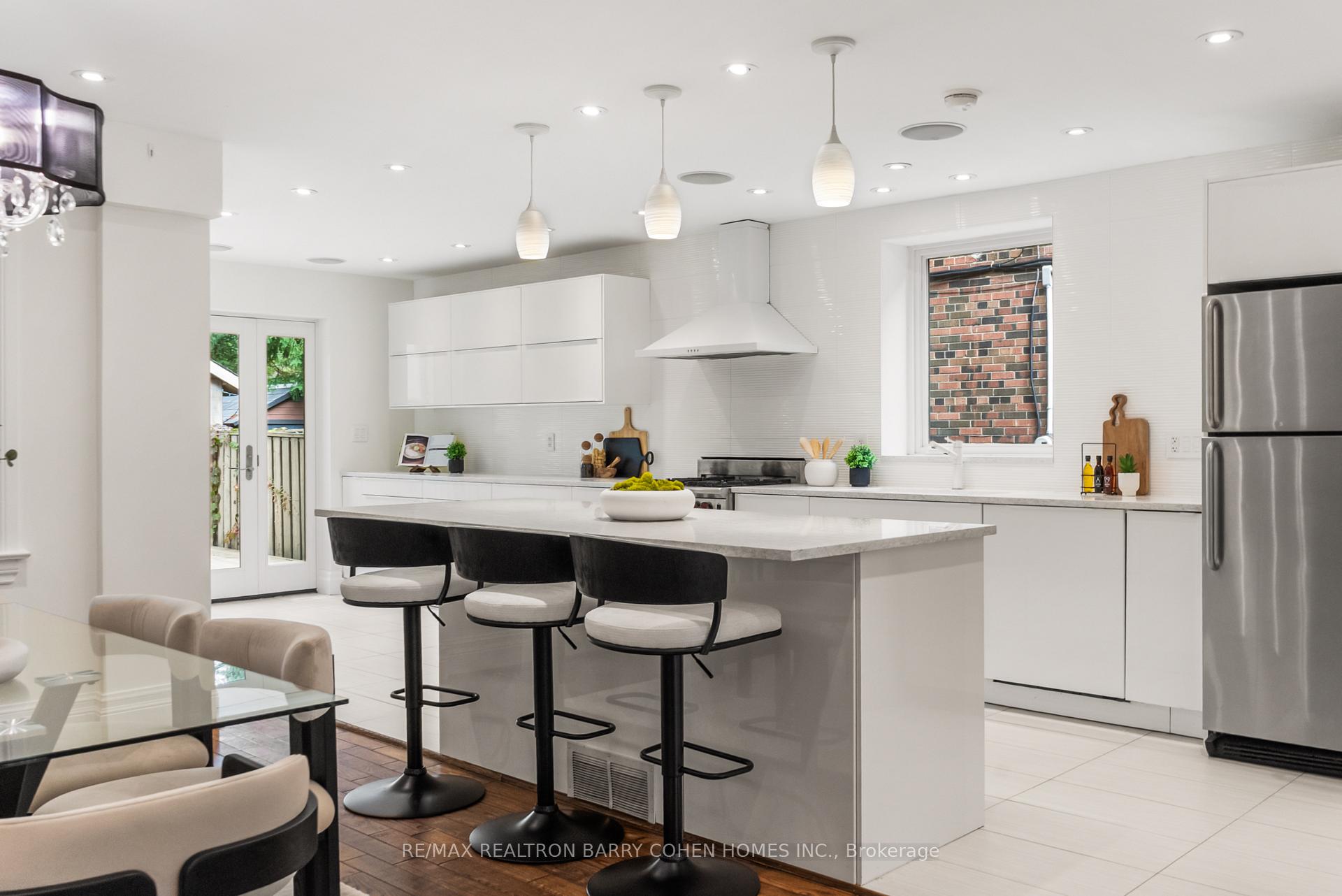 Photo 22 of 6 Nina Street, Toronto, Casa Loma — HOMEH