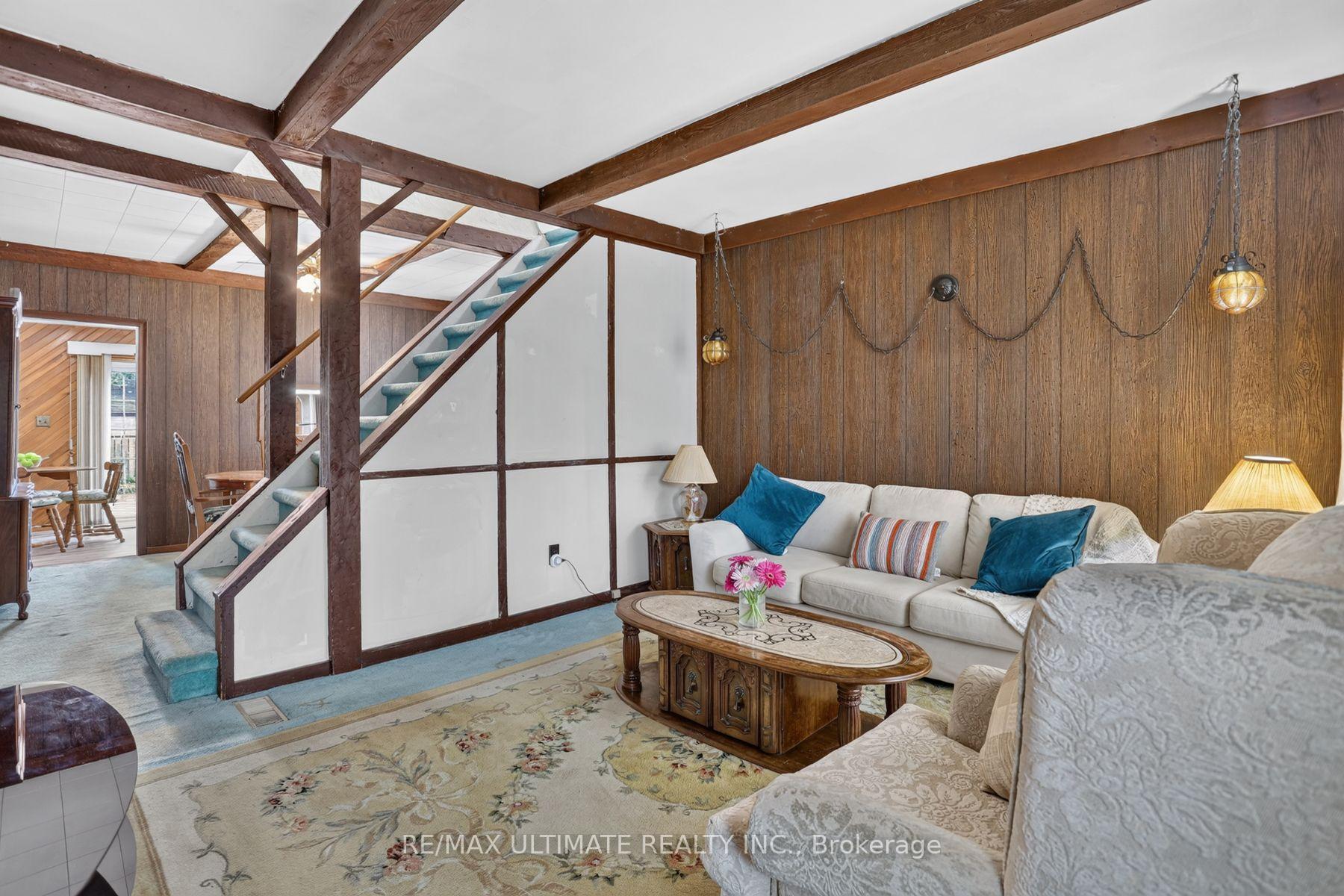 Photo 9 of 12 Eldon Avenue, Toronto, Crescent Town — HOMEH