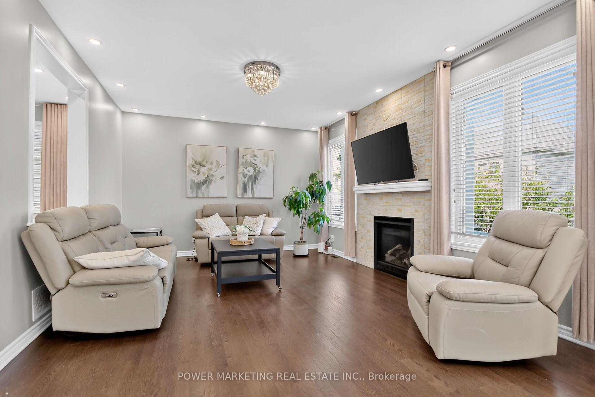 Photo 4 of 26 Palmeto Court, Ottawa, Stittsville (North) — HOMEH