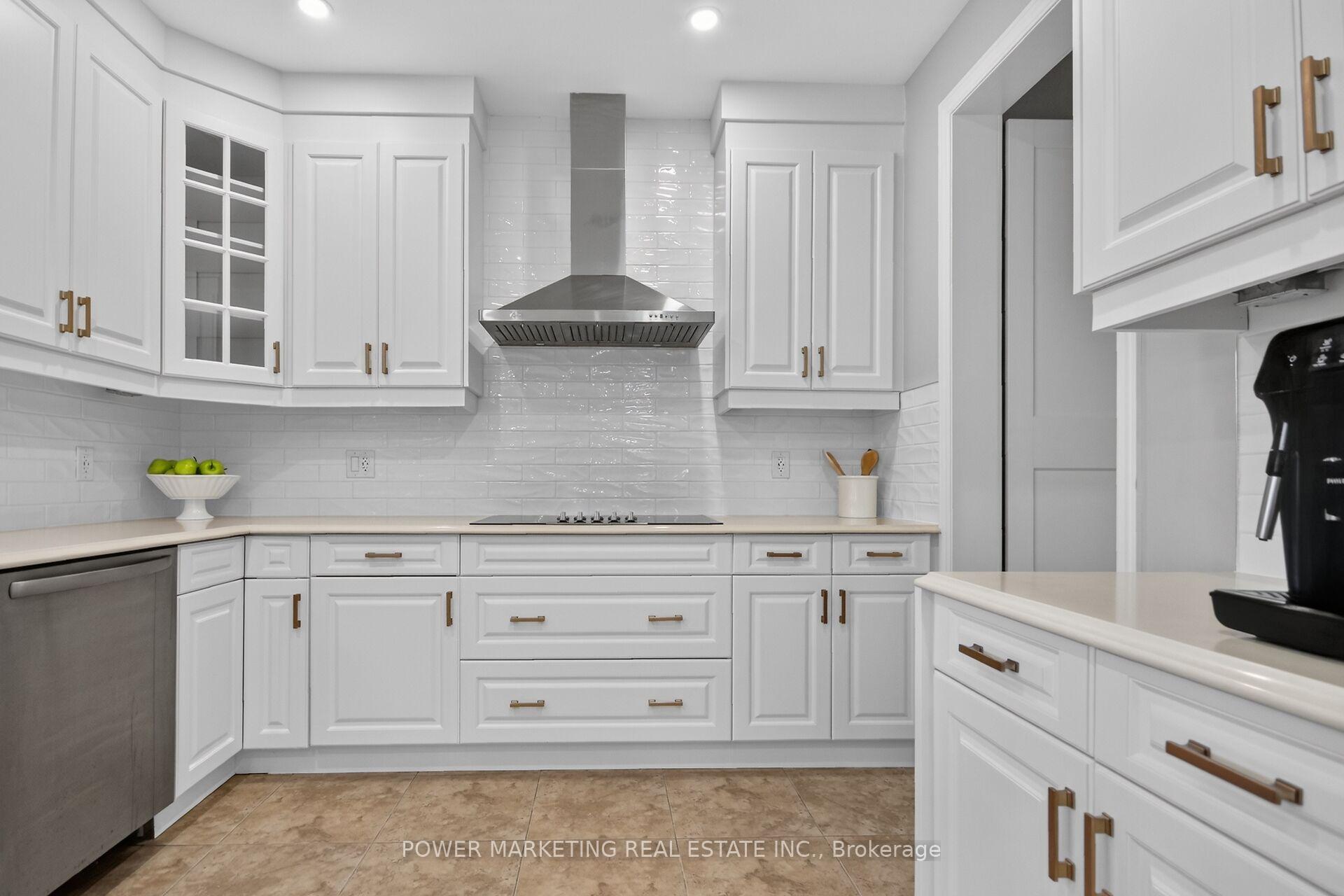 Photo 11 of 26 Palmeto Court, Ottawa, Stittsville (North) — HOMEH