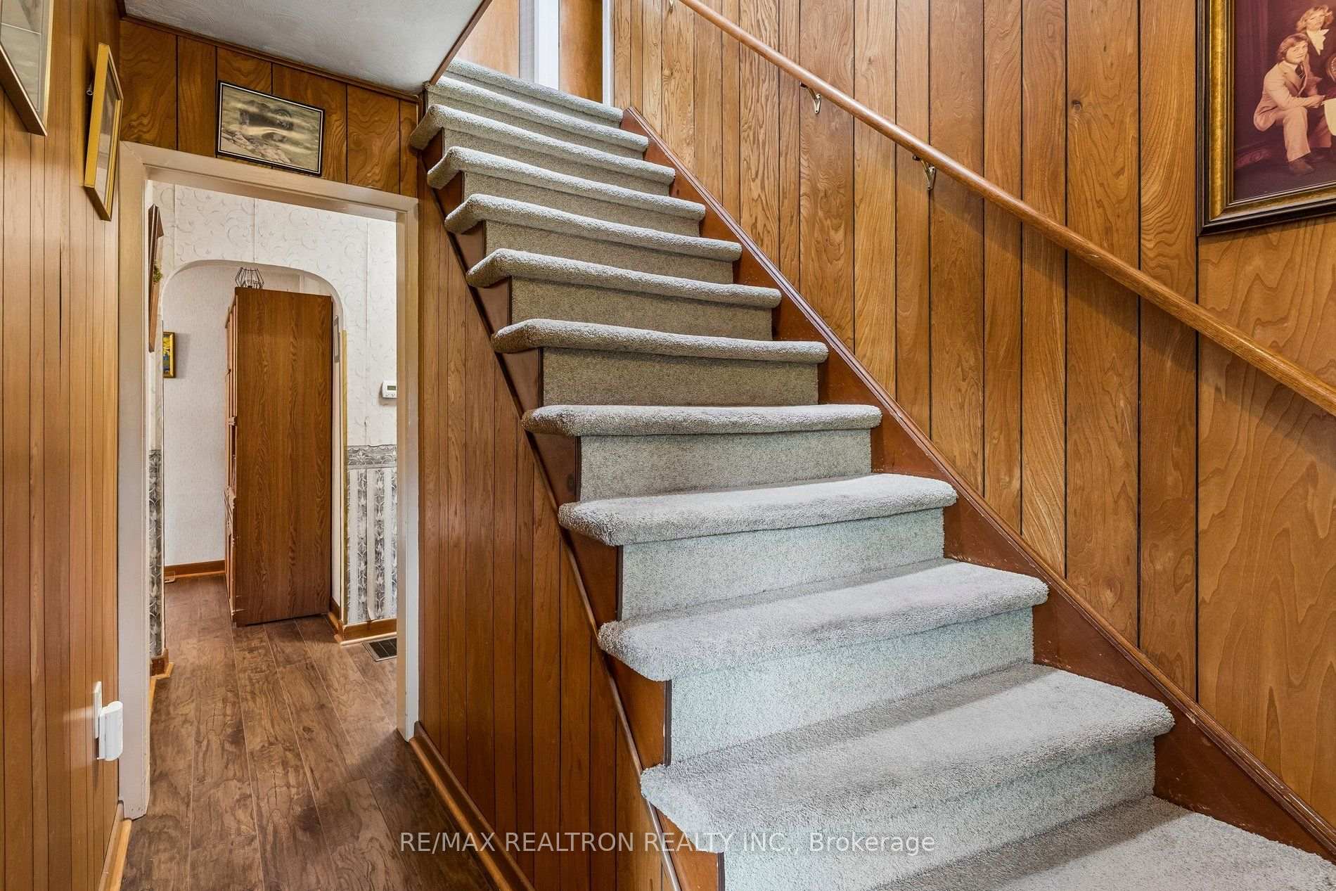 Photo 6 of 20 Edithvale Drive, North York, Willowdale West — HOMEH