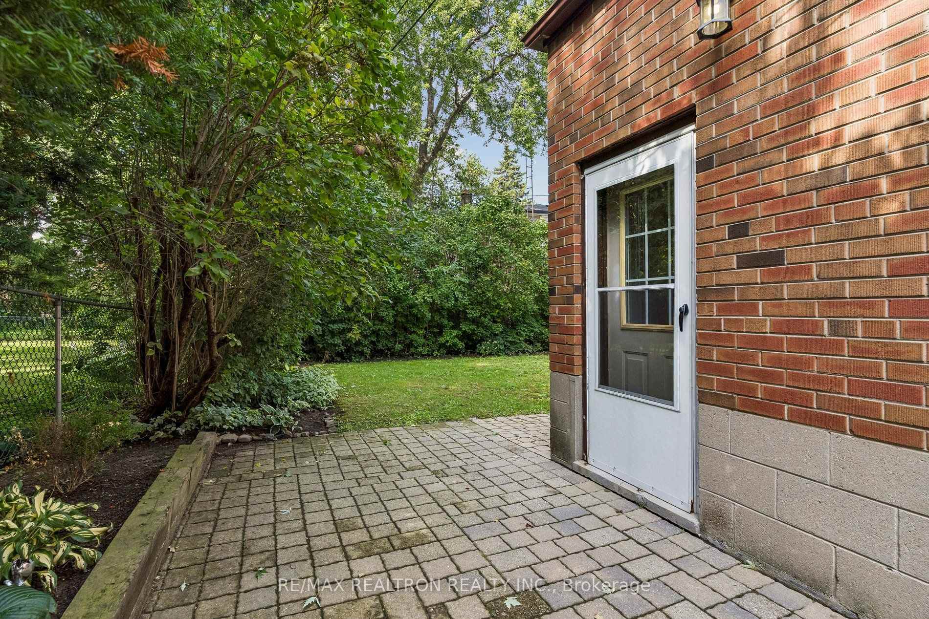 Photo 31 of 20 Edithvale Drive, North York, Willowdale West — HOMEH