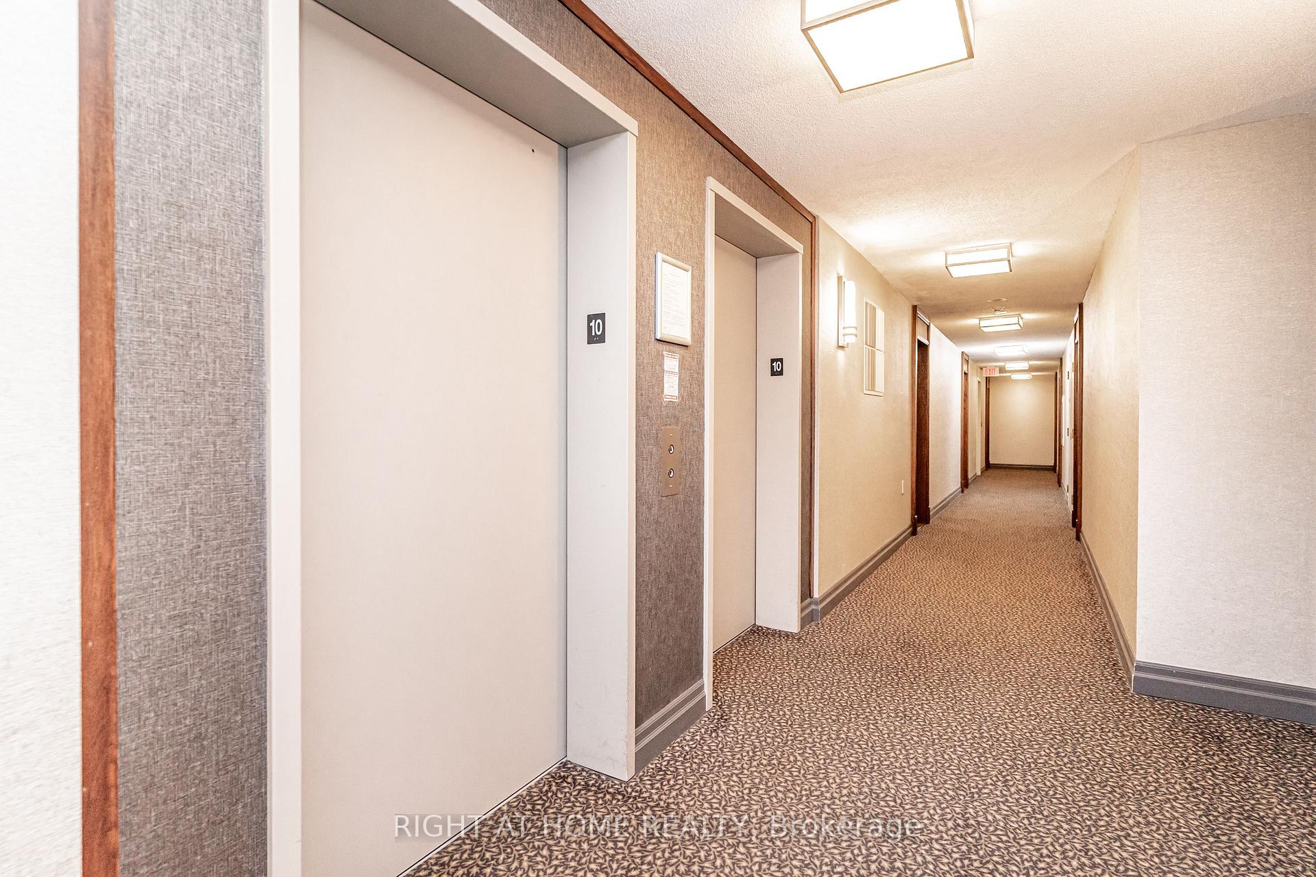 Photo 9 of Unit 1010, 23 Oneida Crescent, Richmond Hill, Langstaff — HOMEH