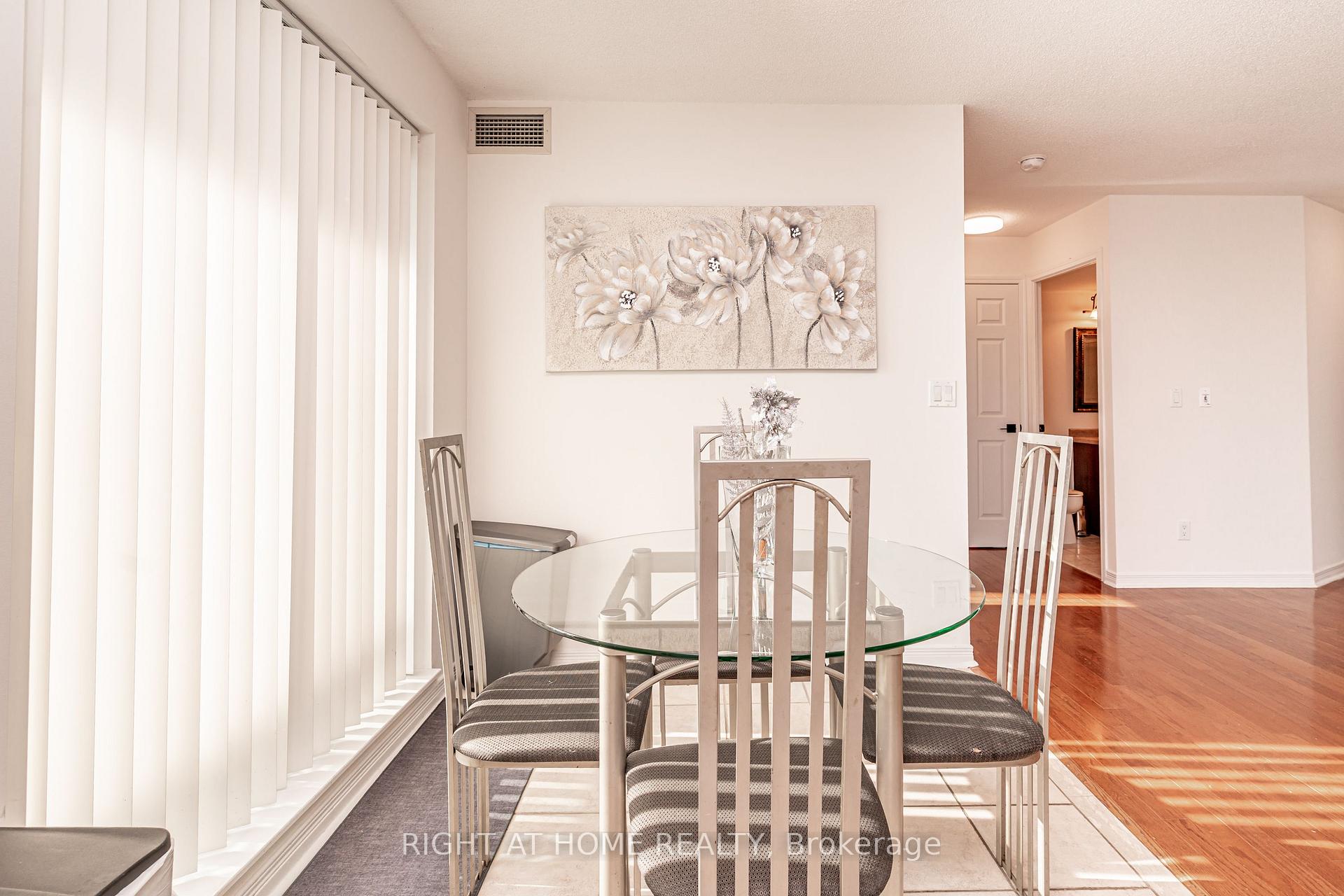 Photo 20 of Unit 1010, 23 Oneida Crescent, Richmond Hill, Langstaff — HOMEH