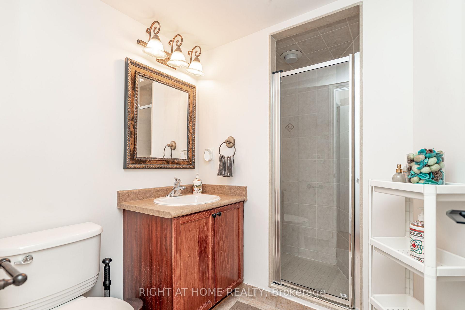 Photo 25 of Unit 1010, 23 Oneida Crescent, Richmond Hill, Langstaff — HOMEH