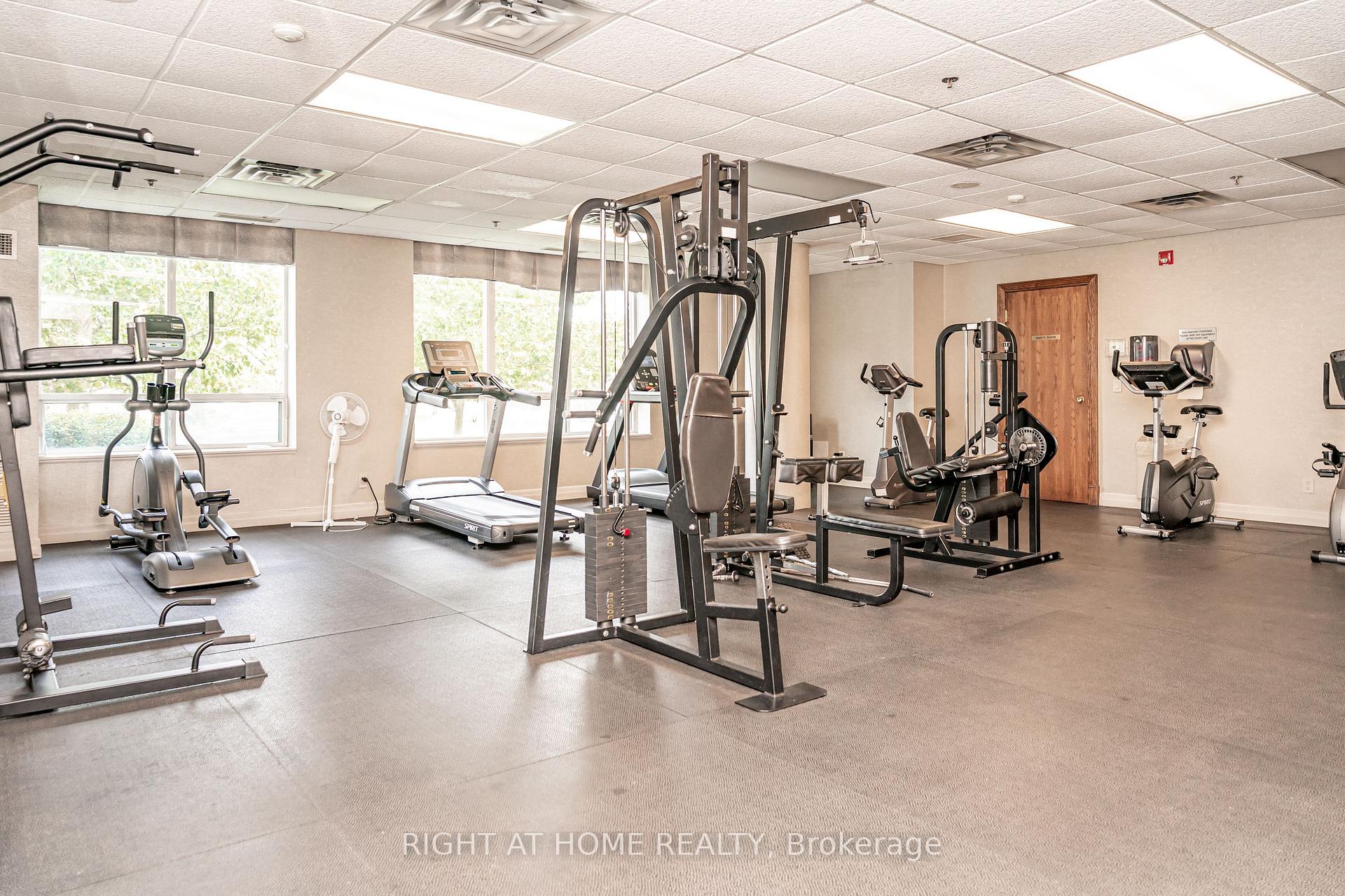Photo 32 of Unit 1010, 23 Oneida Crescent, Richmond Hill, Langstaff — HOMEH