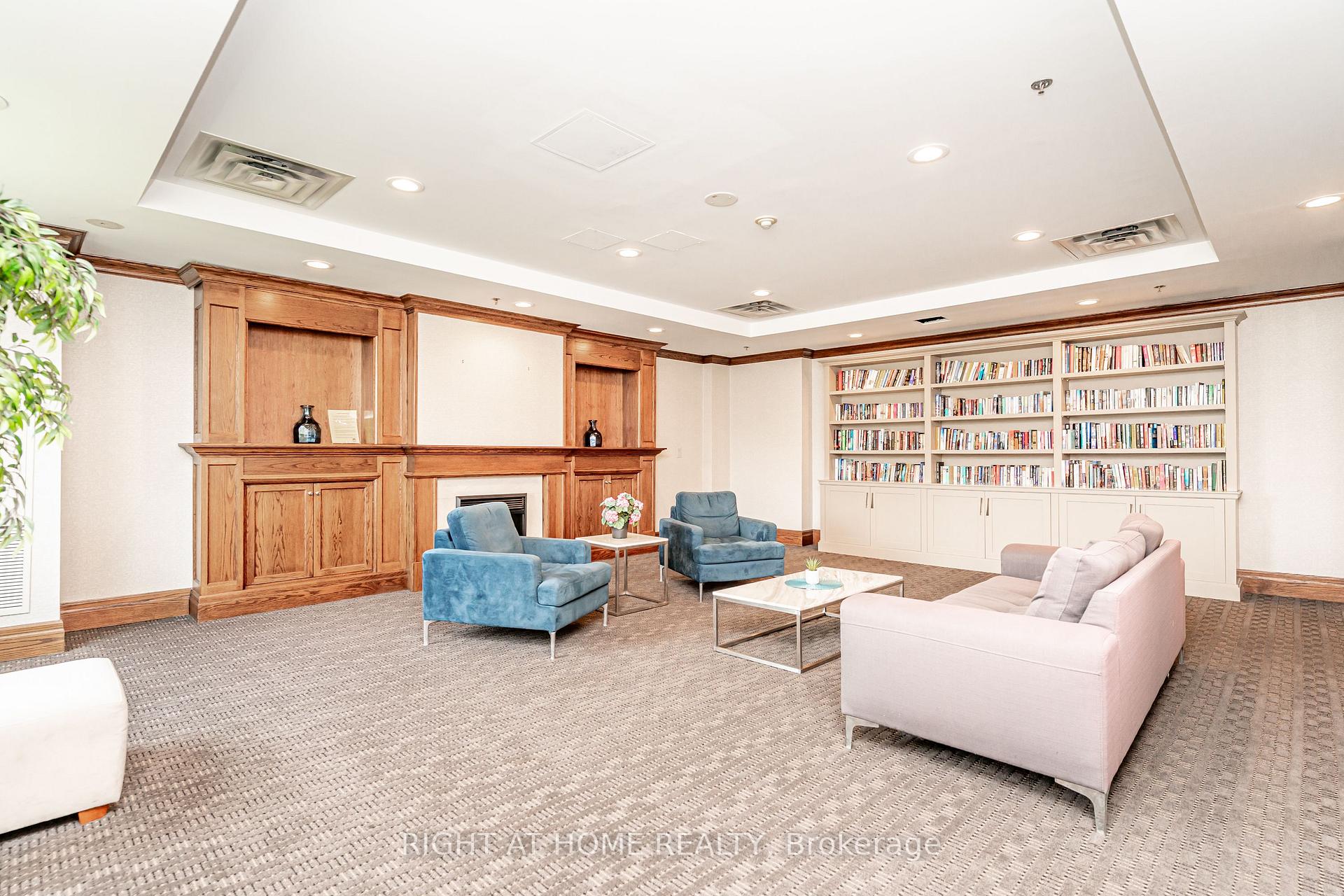 Photo 35 of Unit 1010, 23 Oneida Crescent, Richmond Hill, Langstaff — HOMEH