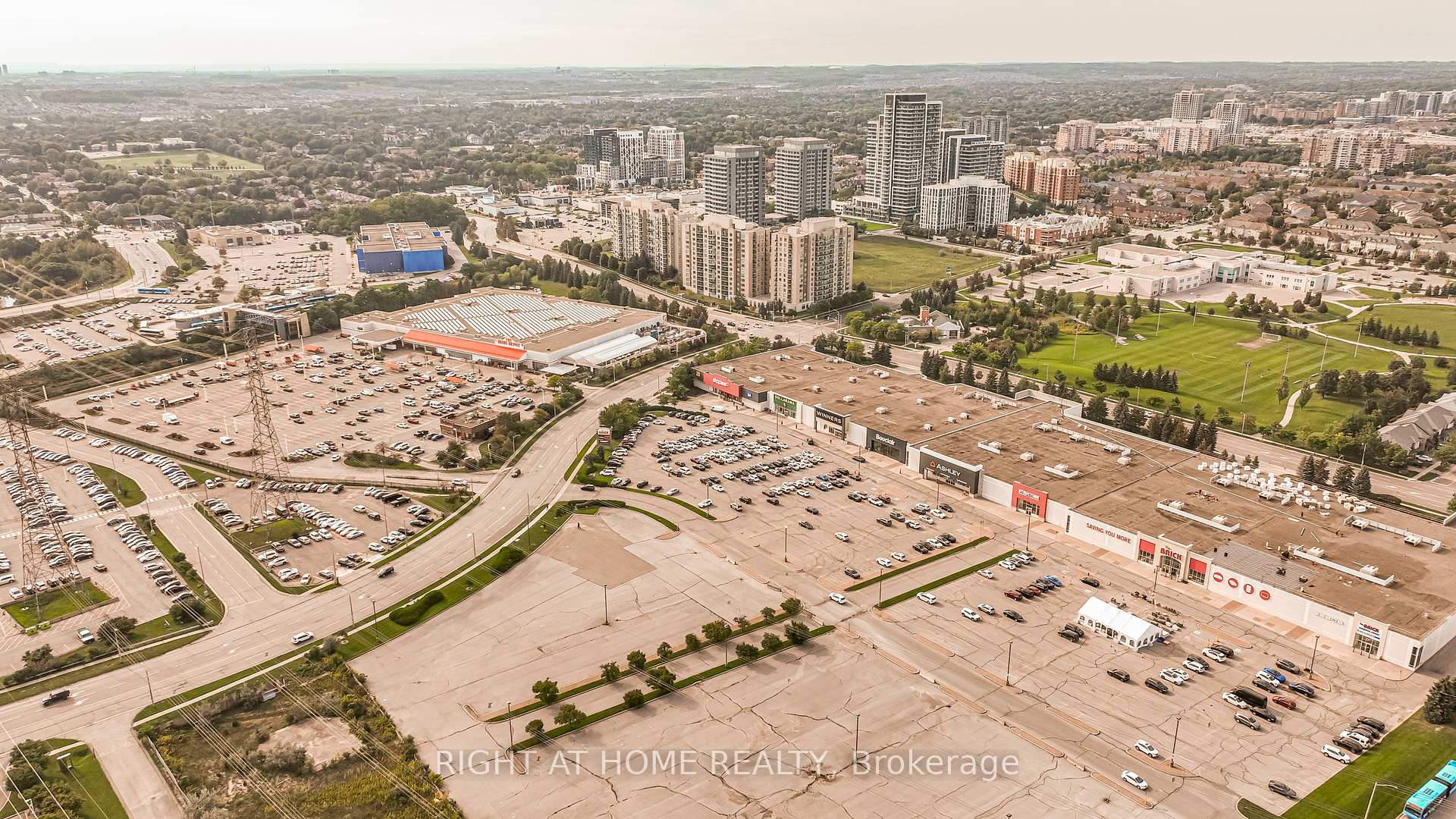 Photo 46 of Unit 1010, 23 Oneida Crescent, Richmond Hill, Langstaff — HOMEH