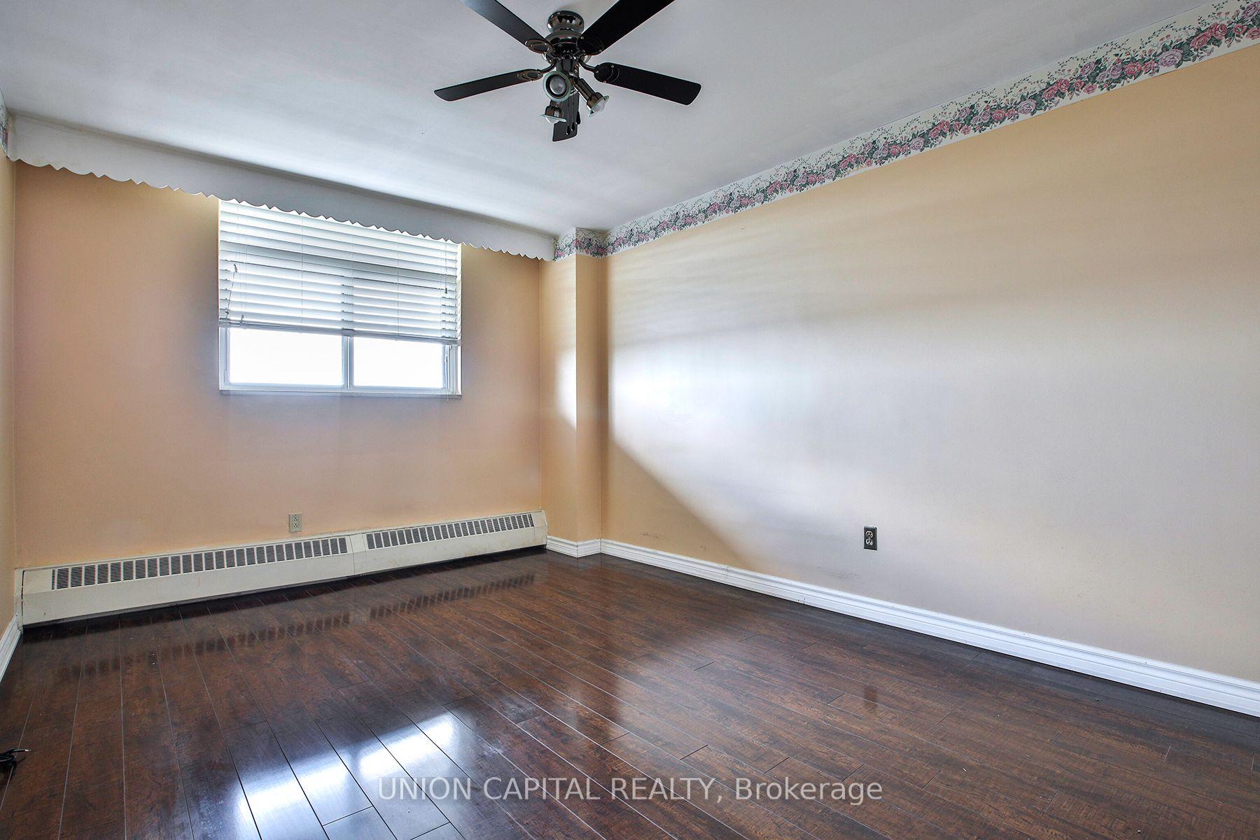 Photo 15 of Unit 711, 5 Frith Road, North York, Glenfield-Jane Heights — HOMEH