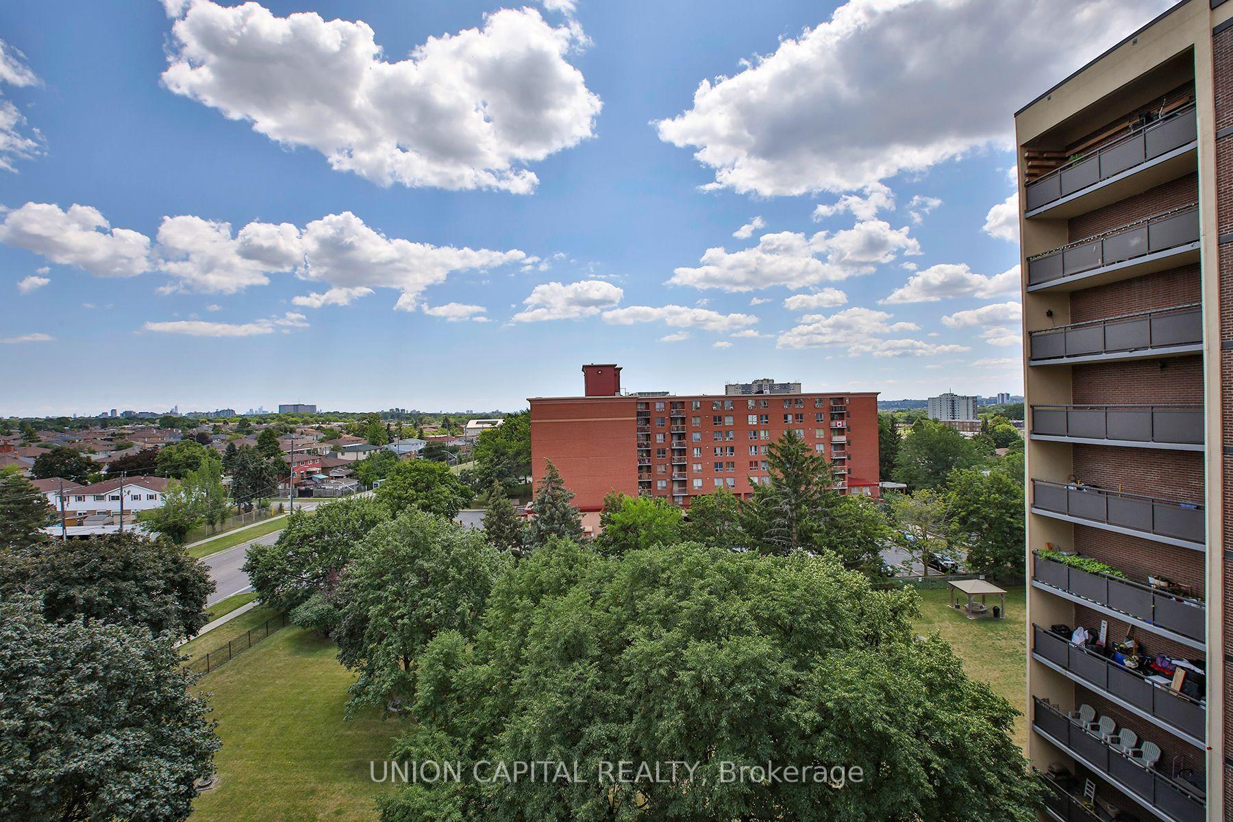 Photo 20 of Unit 711, 5 Frith Road, North York, Glenfield-Jane Heights — HOMEH
