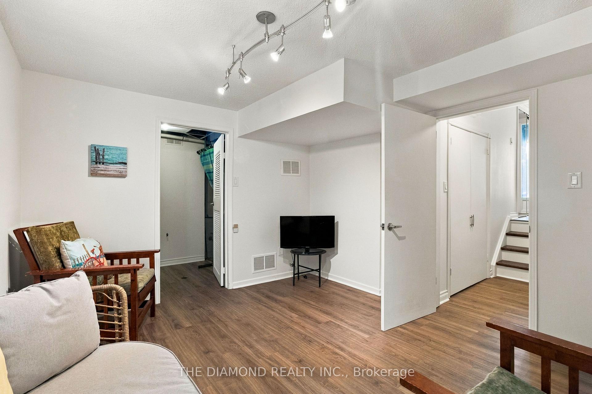 Photo 41 of Unit 96, 41 Carl Shepway, North York, Don Valley Village — HOMEH