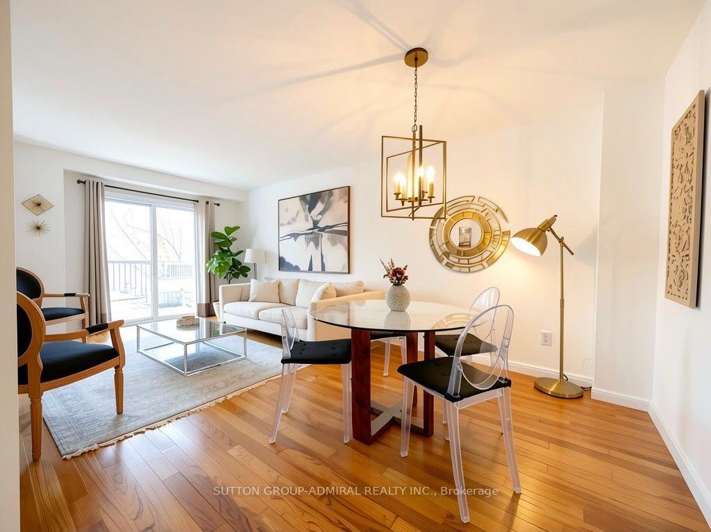 Photo 4 of 19 Backus Court, Markham, Raymerville — HOMEH