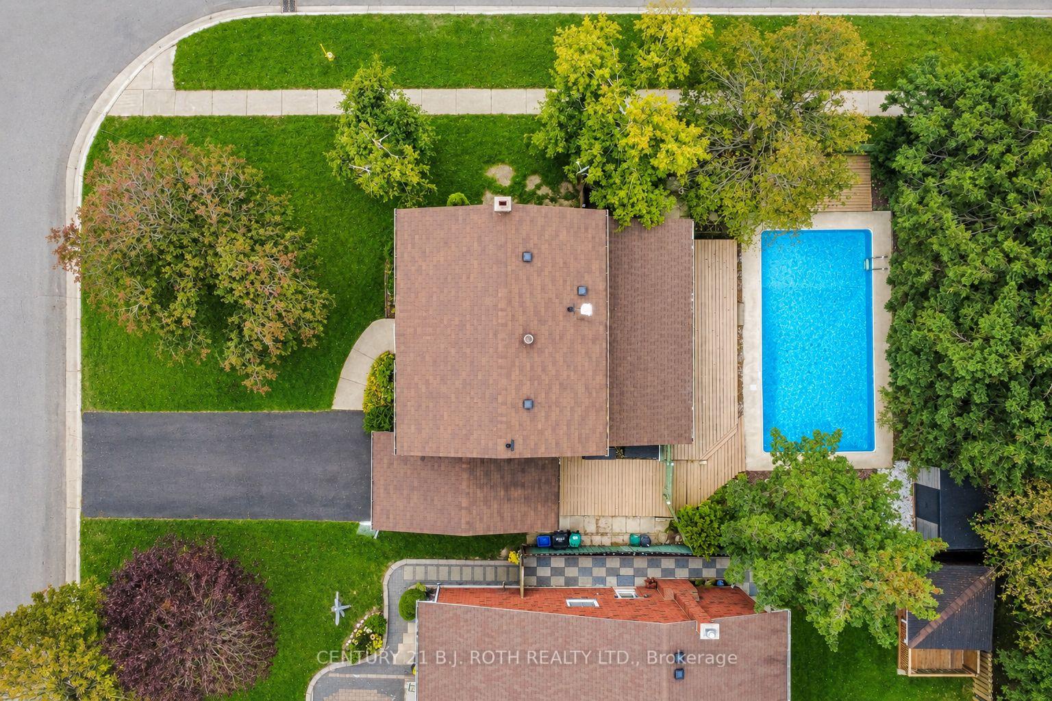 Photo 2 of 77 Pepler Place, Barrie, Sunnidale — HOMEH