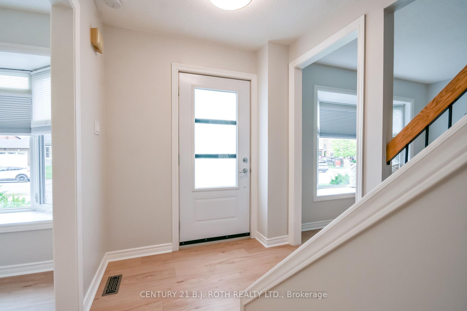 Photo 4 of 77 Pepler Place, Barrie, Sunnidale — HOMEH