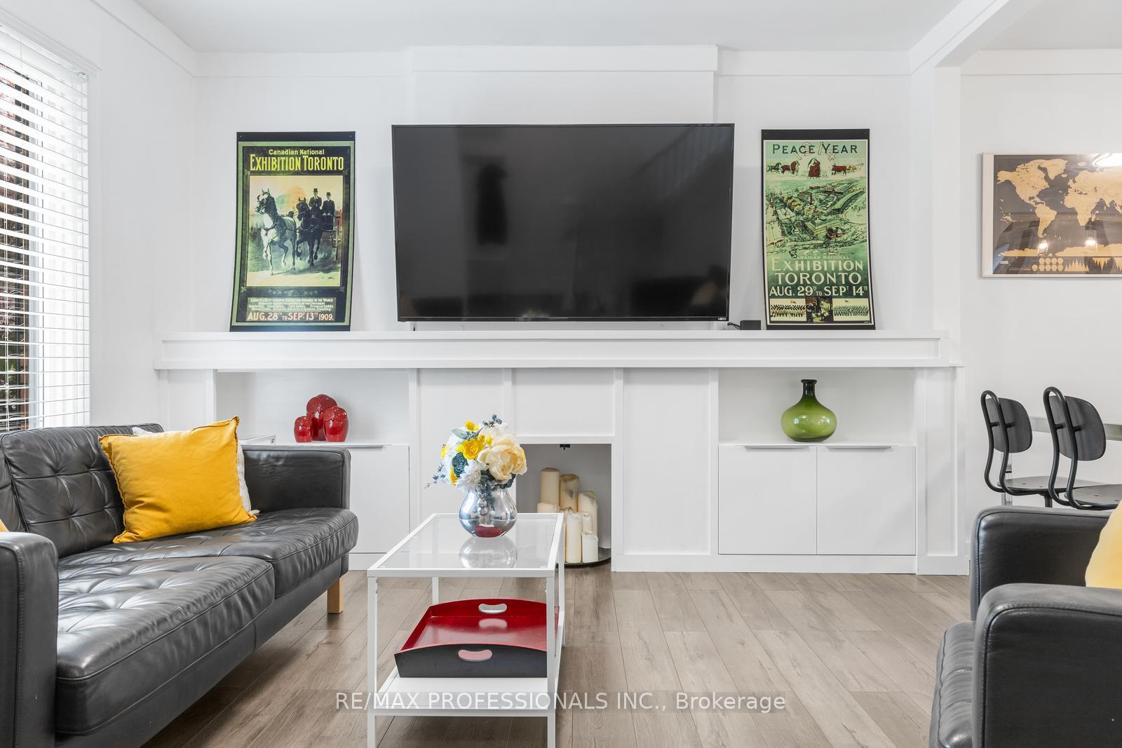 Photo 6 of 52 Third Street, Etobicoke, New Toronto — HOMEH