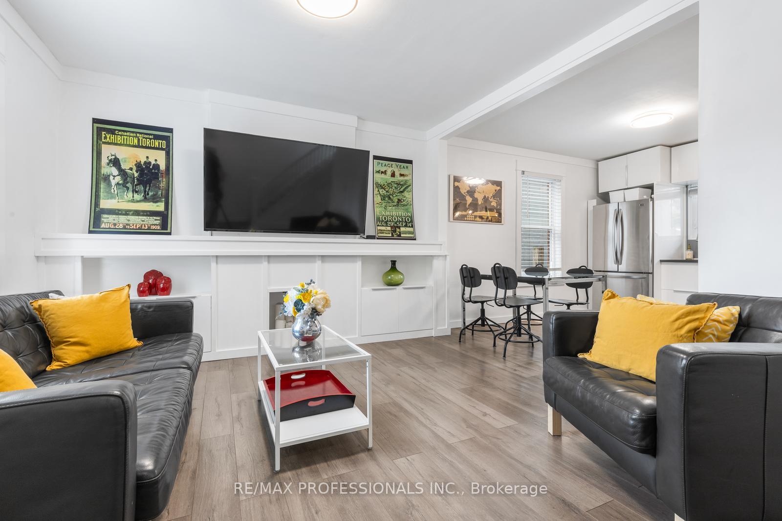 Photo 8 of 52 Third Street, Etobicoke, New Toronto — HOMEH