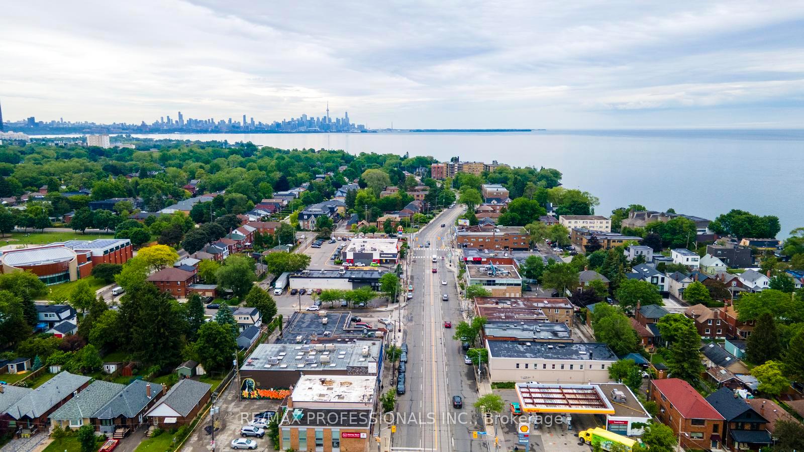 Photo 49 of 52 Third Street, Etobicoke, New Toronto — HOMEH