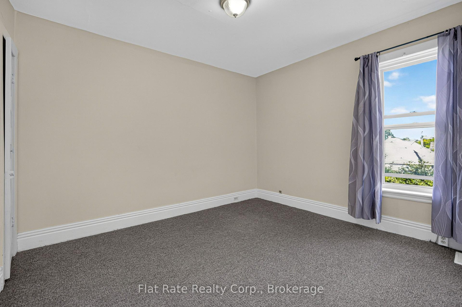Photo 6 of Unit 2ND FLOOR, 476 Donegal Street, Peterborough, Town Ward 3 — HOMEH