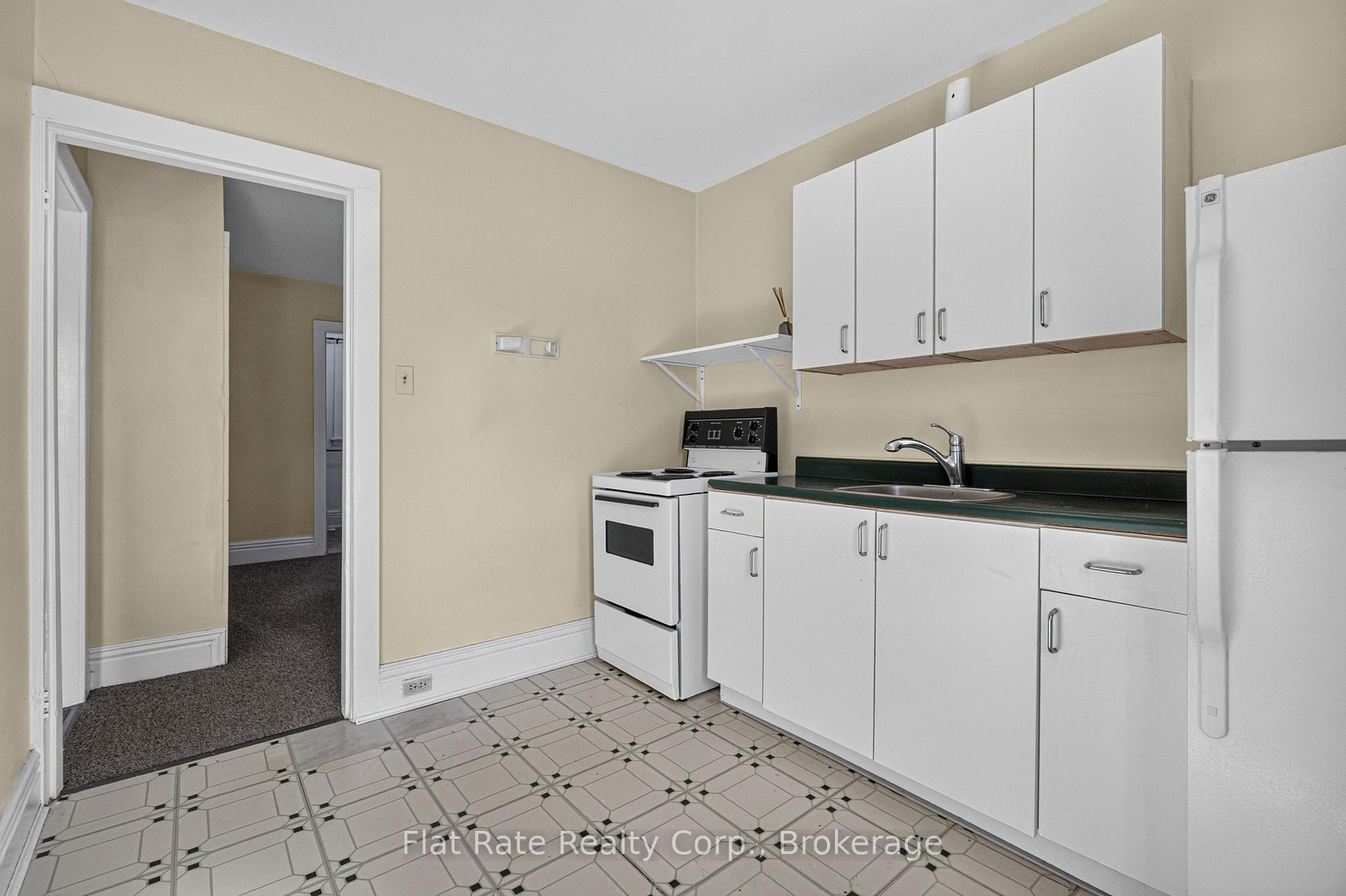 Photo 9 of Unit 2ND FLOOR, 476 Donegal Street, Peterborough, Town Ward 3 — HOMEH