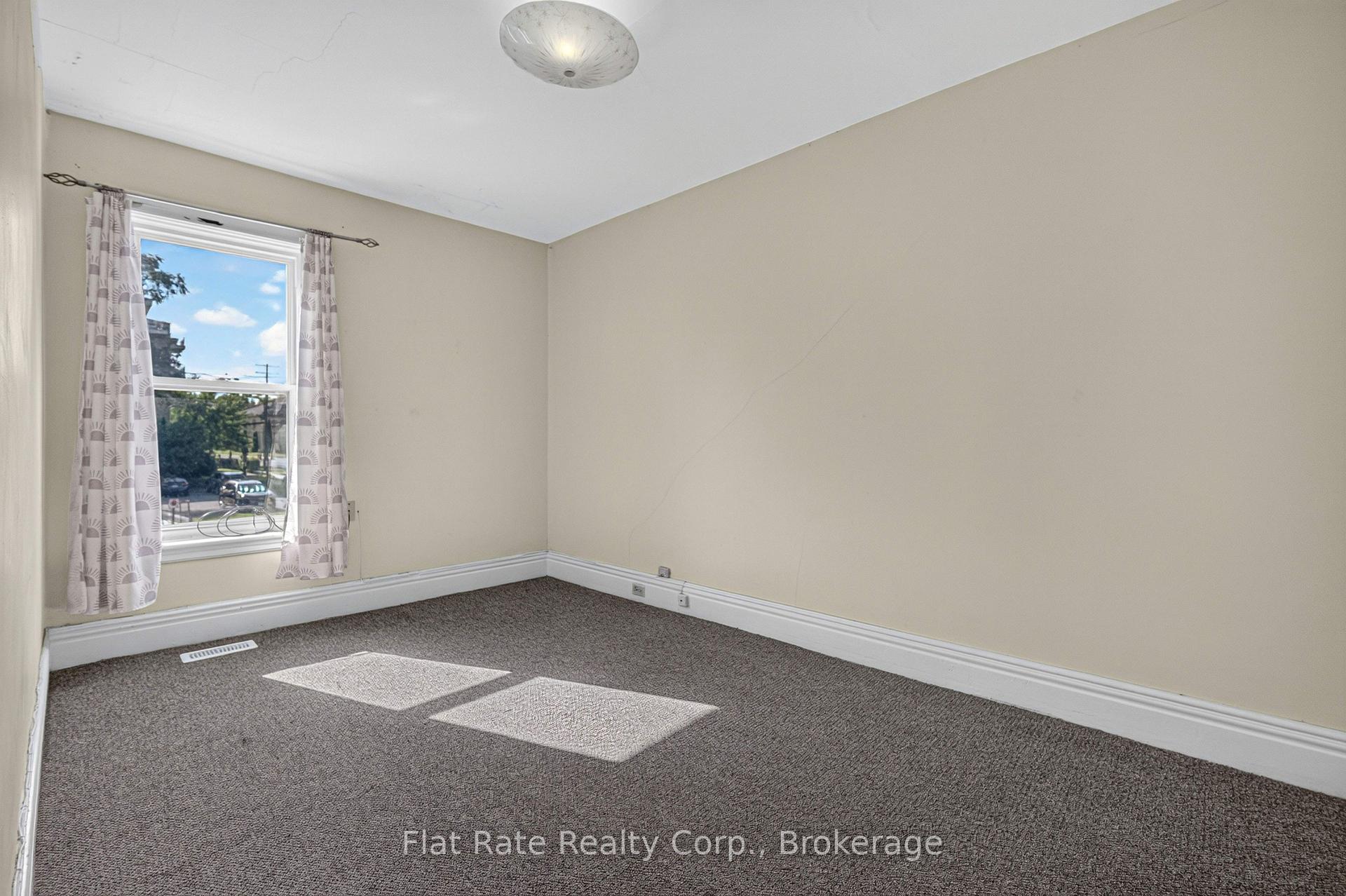 Photo 10 of Unit 2ND FLOOR, 476 Donegal Street, Peterborough, Town Ward 3 — HOMEH