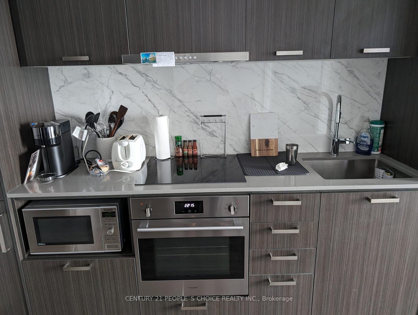 Photo 3 of Unit 1706, 38 Honeycrisp Crescent, Vaughan, Vaughan Corporate Centre — HOMEH