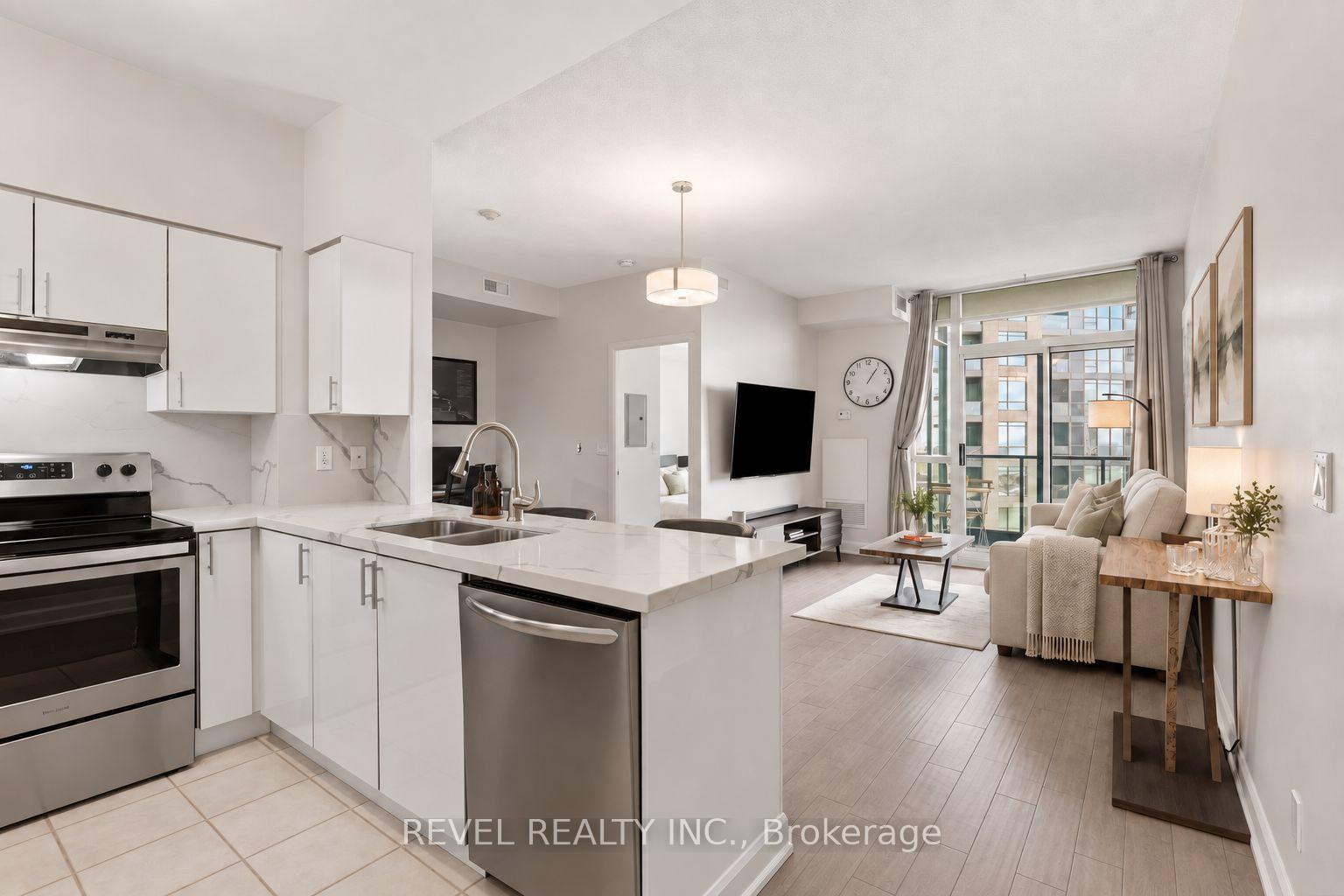 Photo 2 of Unit 2001, 231 Fort York Boulevard, Toronto, Niagara — HOMEH
