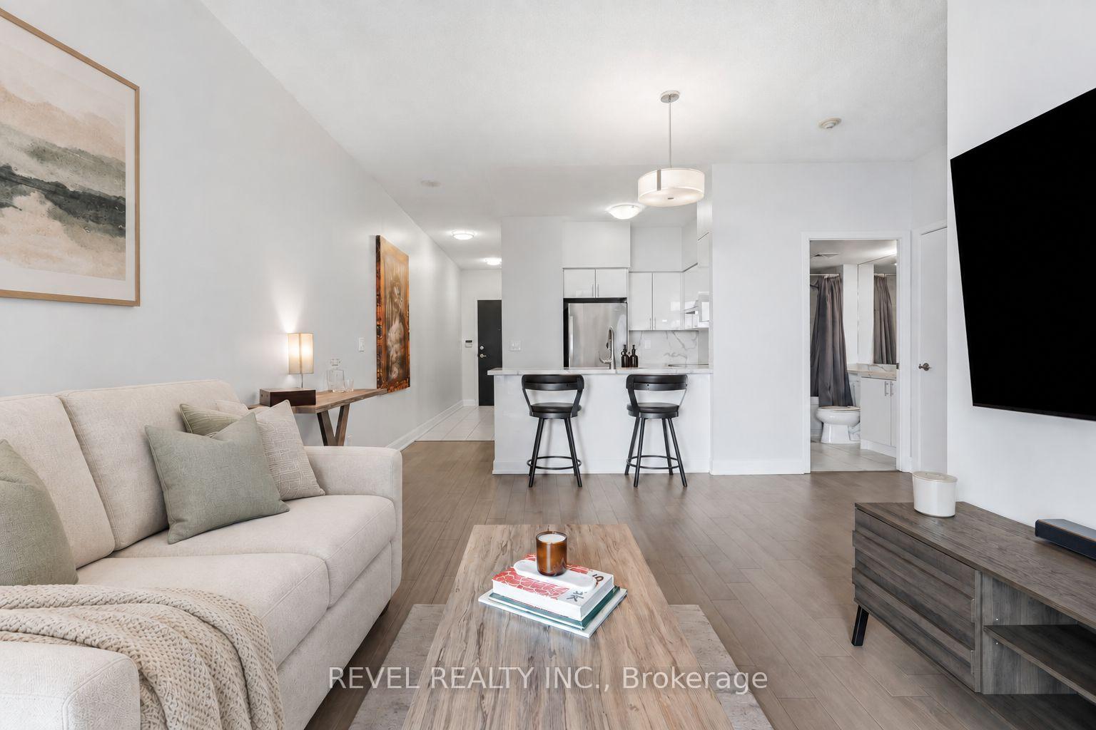 Photo 5 of Unit 2001, 231 Fort York Boulevard, Toronto, Niagara — HOMEH