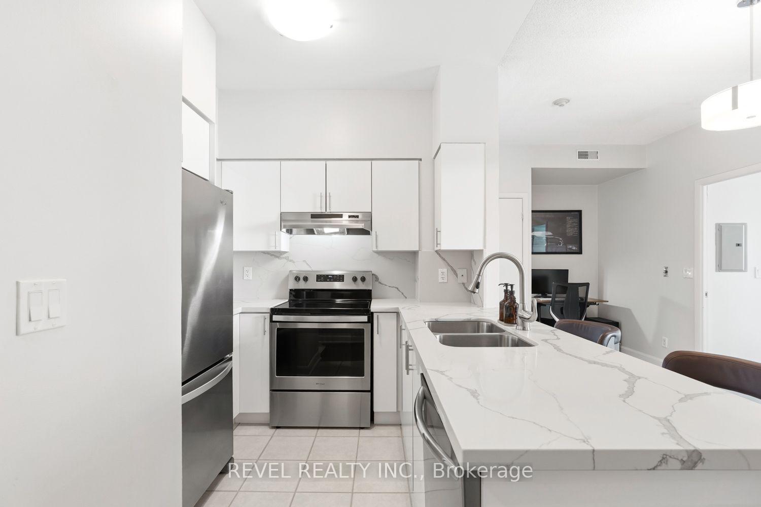 Photo 6 of Unit 2001, 231 Fort York Boulevard, Toronto, Niagara — HOMEH