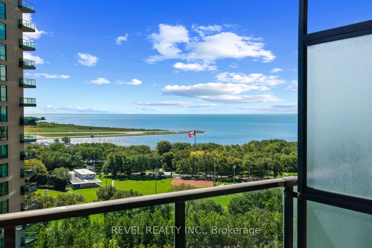 Photo 23 of Unit 2001, 231 Fort York Boulevard, Toronto, Niagara — HOMEH