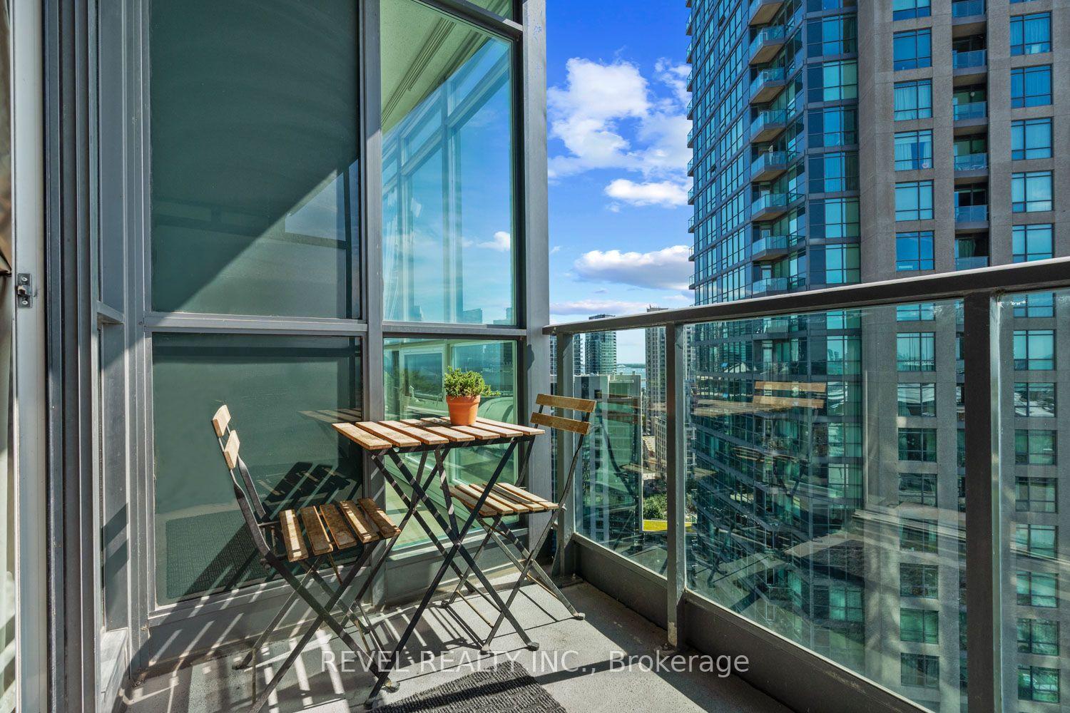 Photo 26 of Unit 2001, 231 Fort York Boulevard, Toronto, Niagara — HOMEH