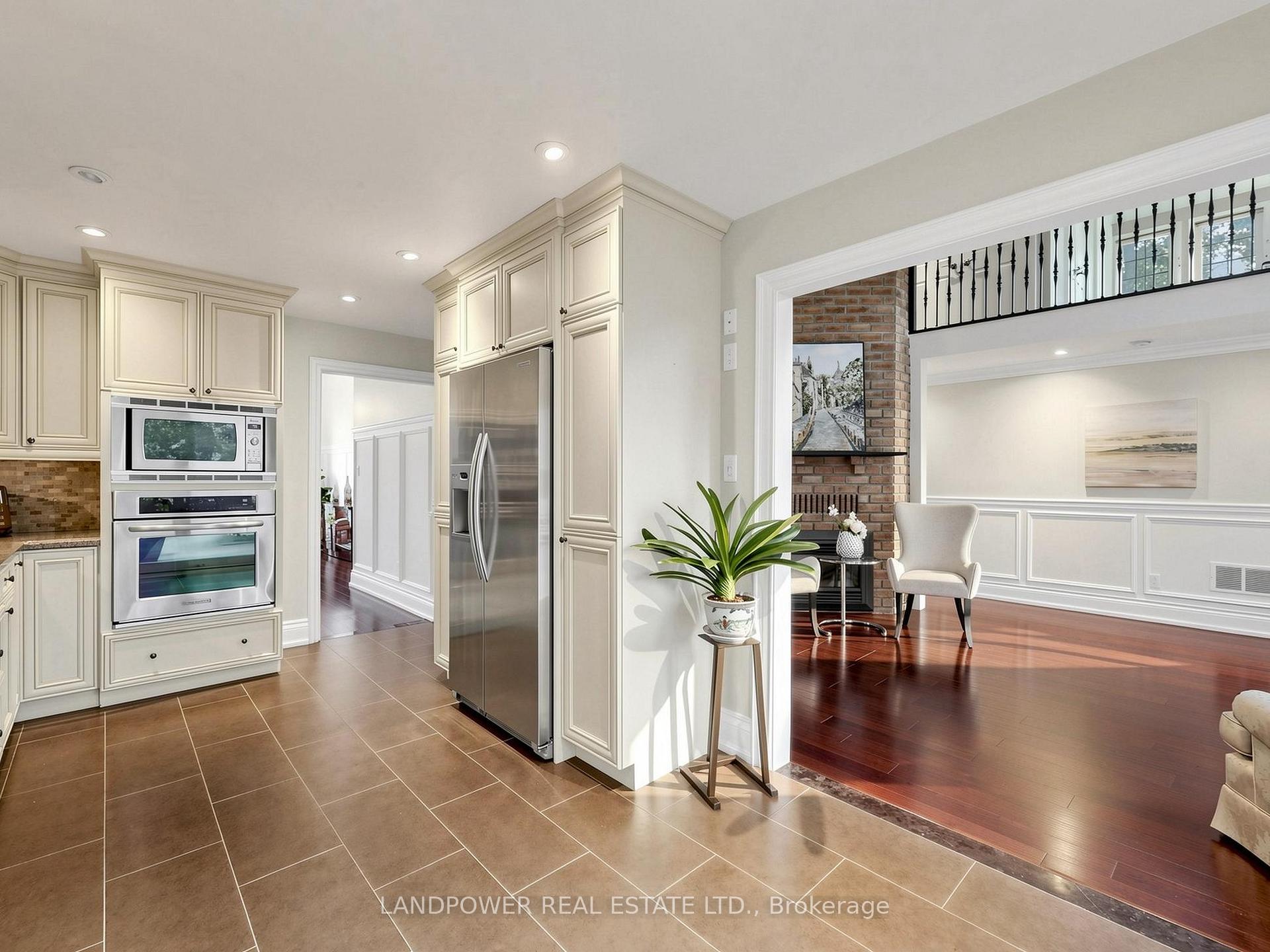 Photo 20 of 16 Longwater Chase, Markham, Unionville — HOMEH