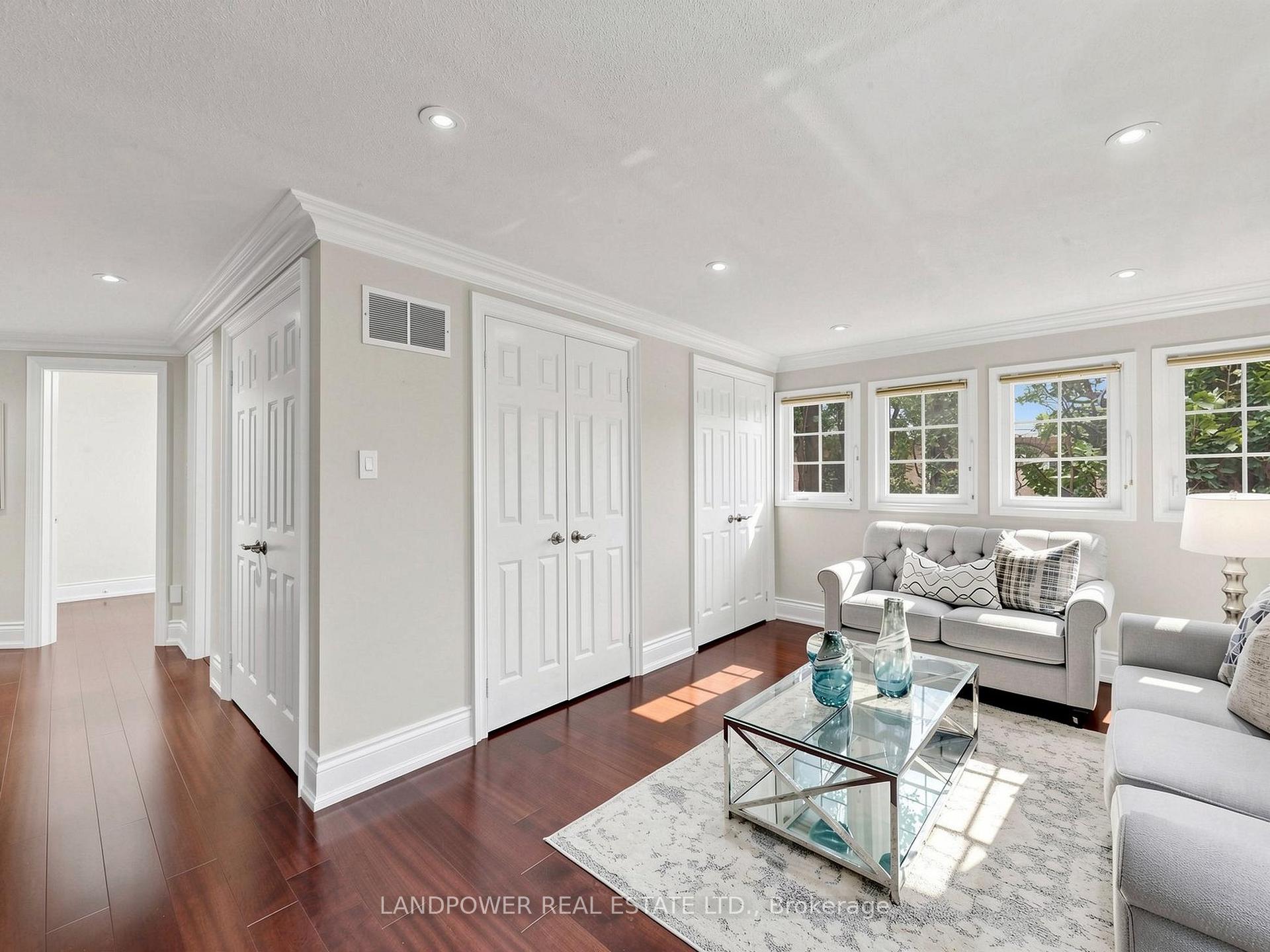 Photo 34 of 16 Longwater Chase, Markham, Unionville — HOMEH