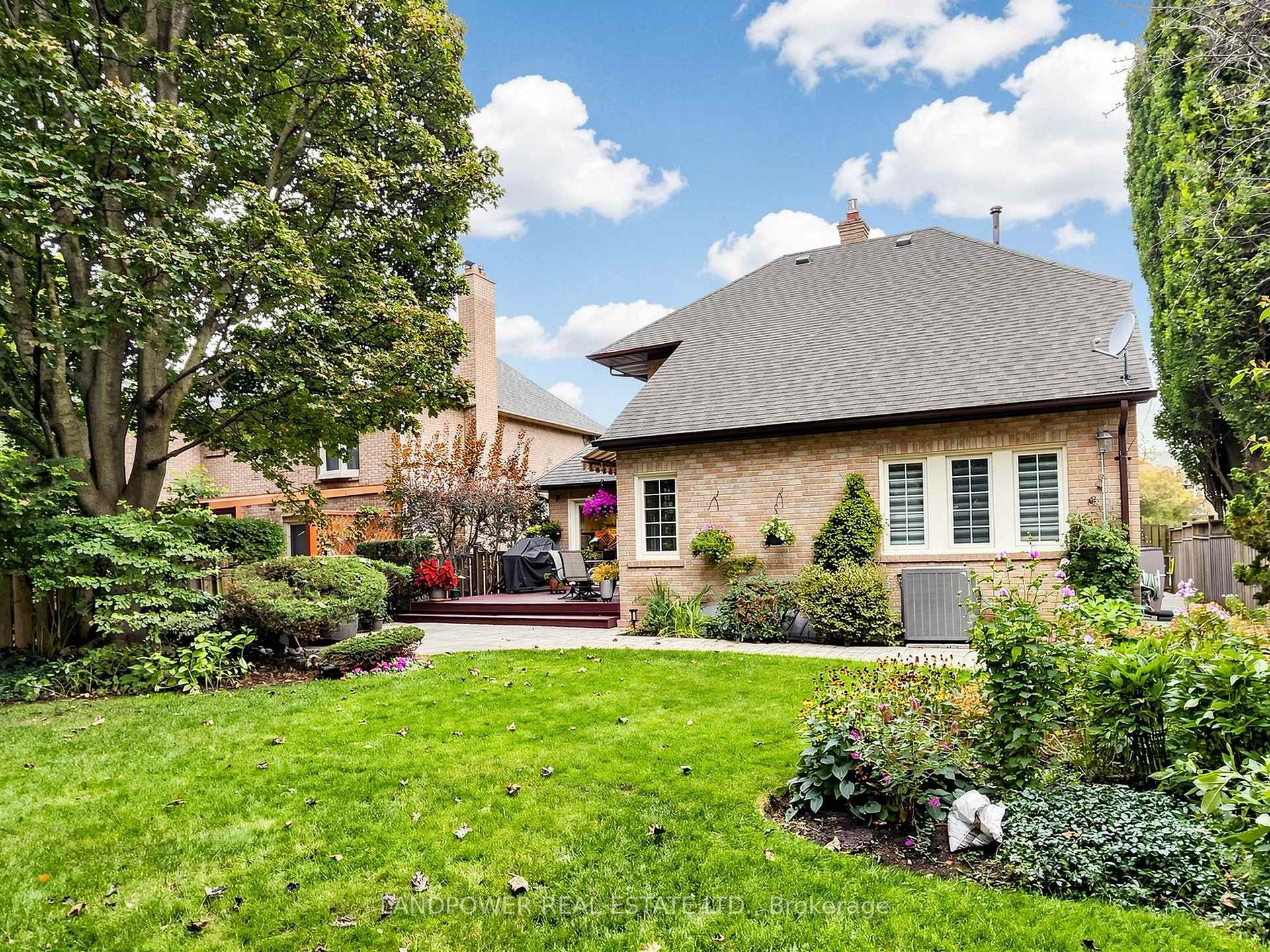 Photo 44 of 16 Longwater Chase, Markham, Unionville — HOMEH