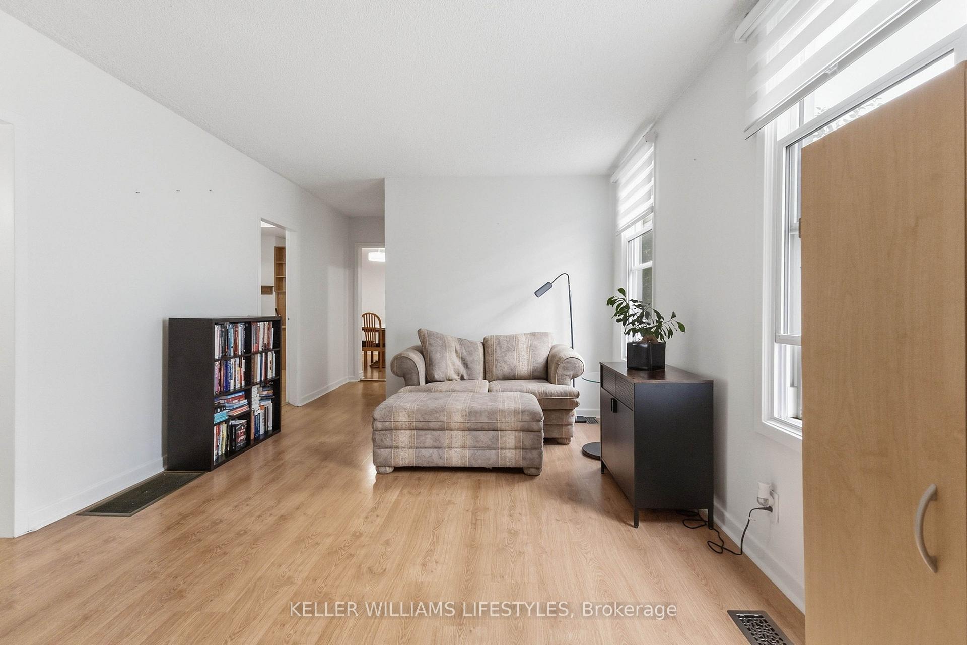 Photo 7 of 573 Hill Street, London, East K — HOMEH