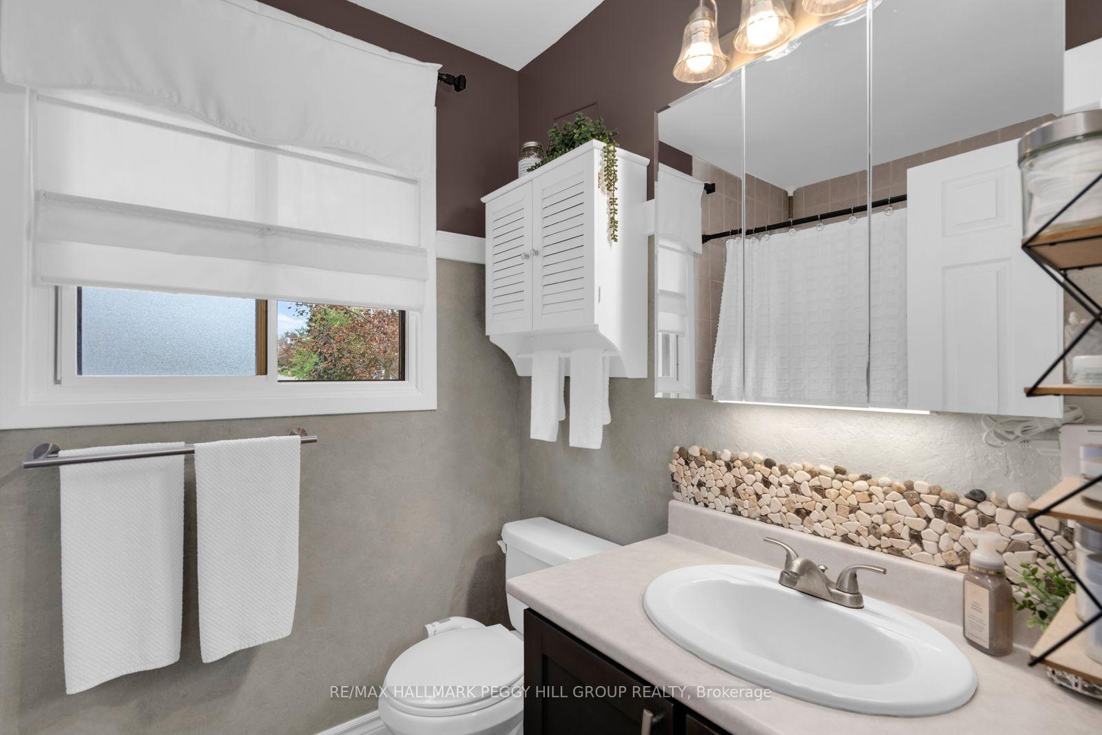 Photo 21 of 48 Oren Boulevard, Barrie, Sunnidale — HOMEH
