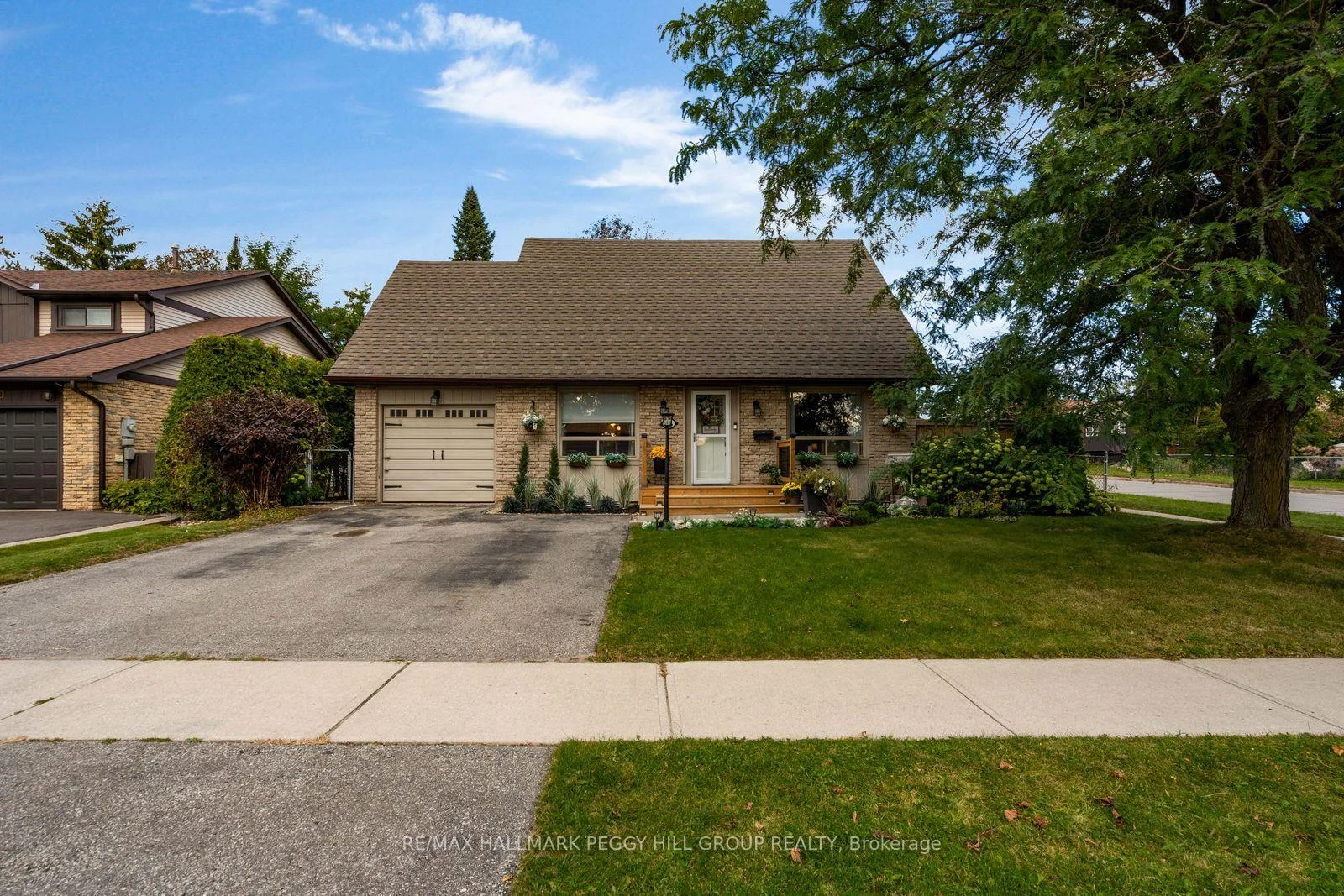Photo of 48 Oren Boulevard