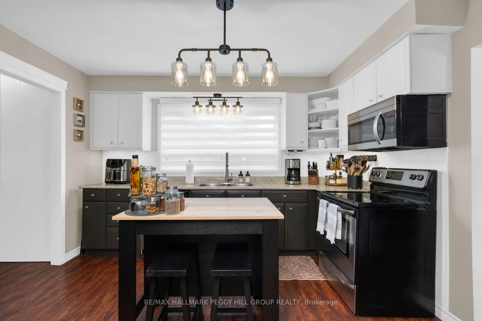 Photo 10 of 48 Oren Boulevard, Barrie, Sunnidale — HOMEH